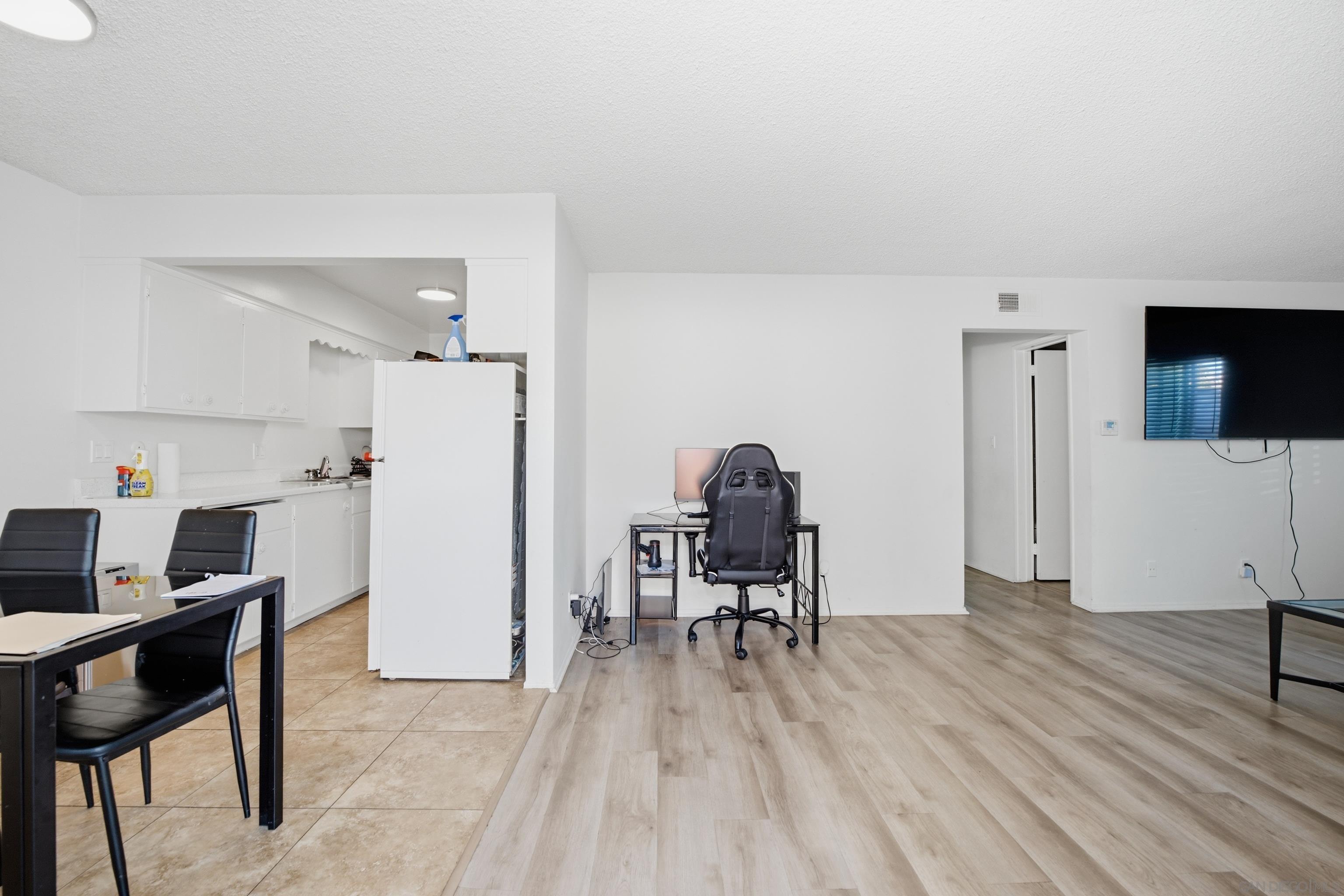 Detail Gallery Image 5 of 27 For 627-629 N Citrus Ave., Vista,  CA 92084 - – Beds | – Baths