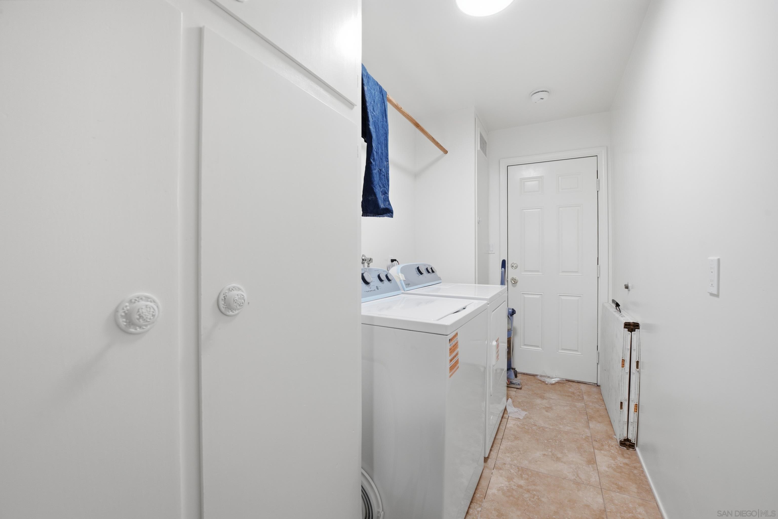 Detail Gallery Image 10 of 27 For 627-629 N Citrus Ave., Vista,  CA 92084 - – Beds | – Baths