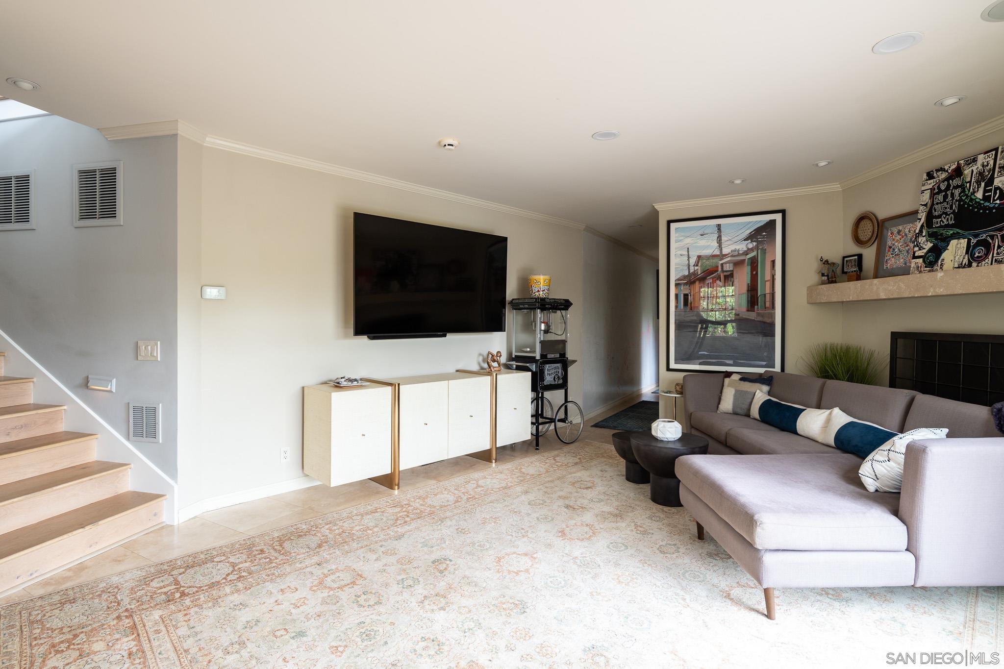 Detail Gallery Image 28 of 36 For 5725  Loma Verde Dr, Rancho Santa Fe,  CA 92067 - 5 Beds | 4/1 Baths