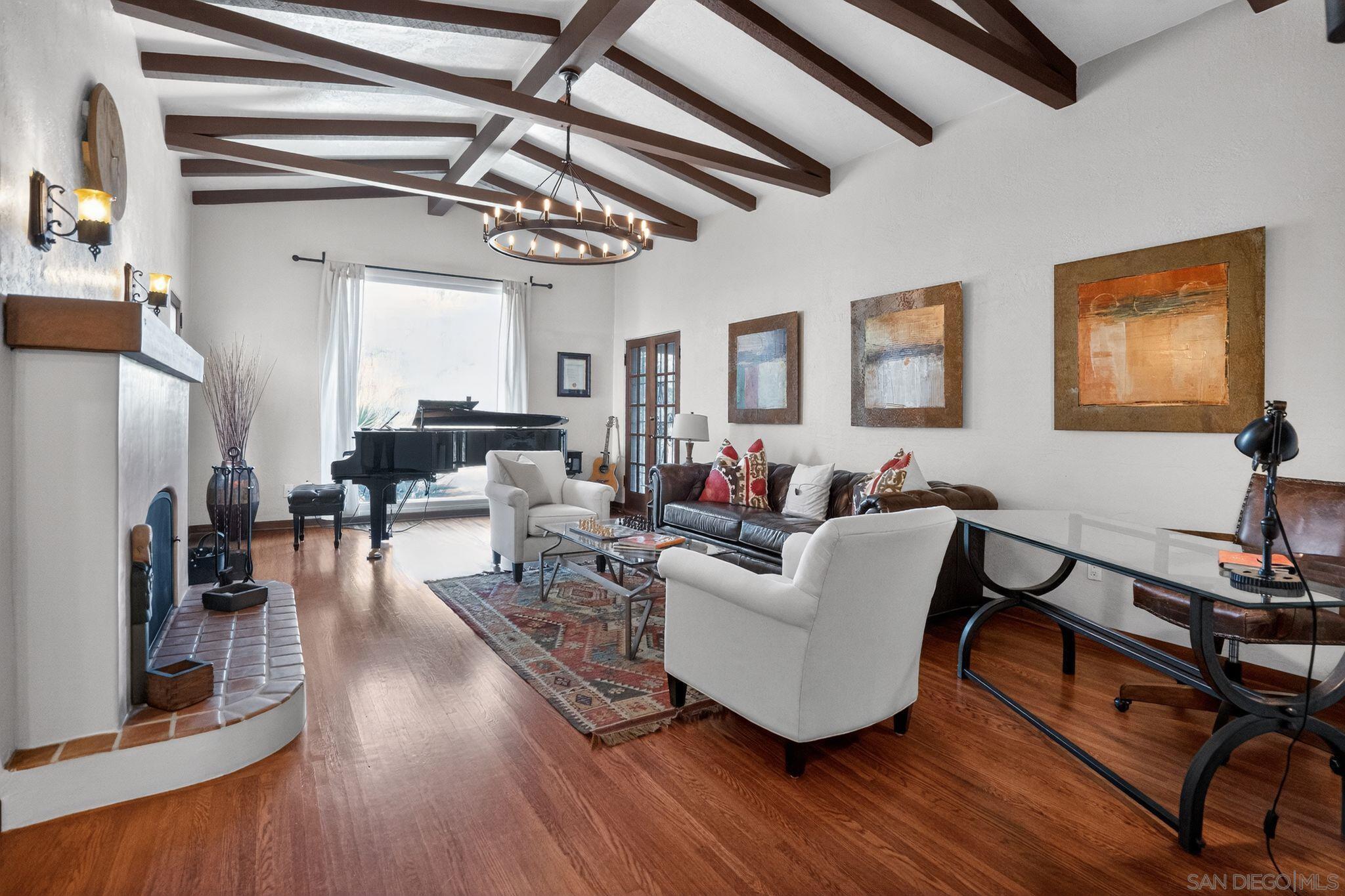 Detail Gallery Image 13 of 66 For 4253  Alder Drive, San Diego,  CA 92116 - 3 Beds | 3/1 Baths