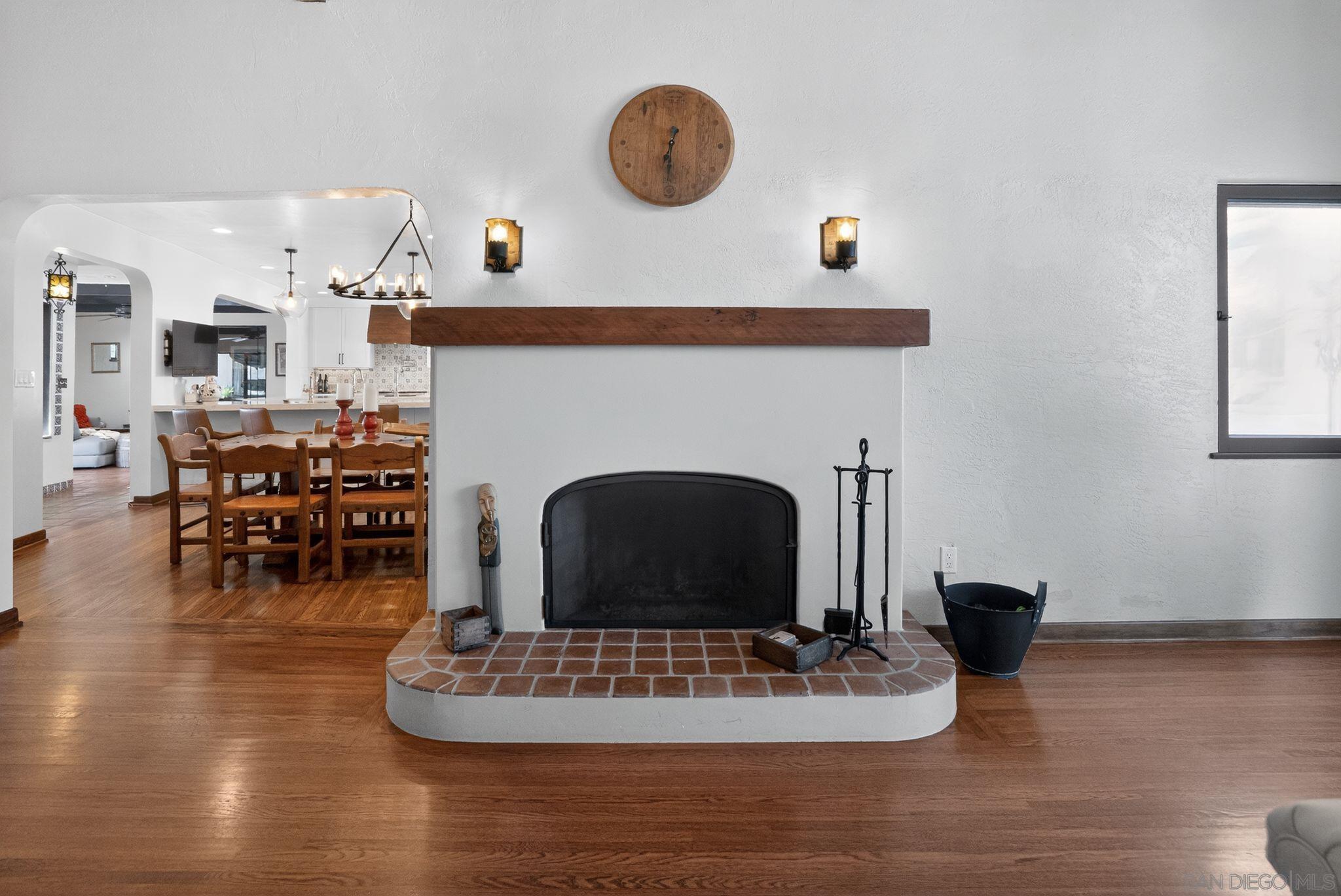 Detail Gallery Image 14 of 66 For 4253  Alder Drive, San Diego,  CA 92116 - 3 Beds | 3/1 Baths