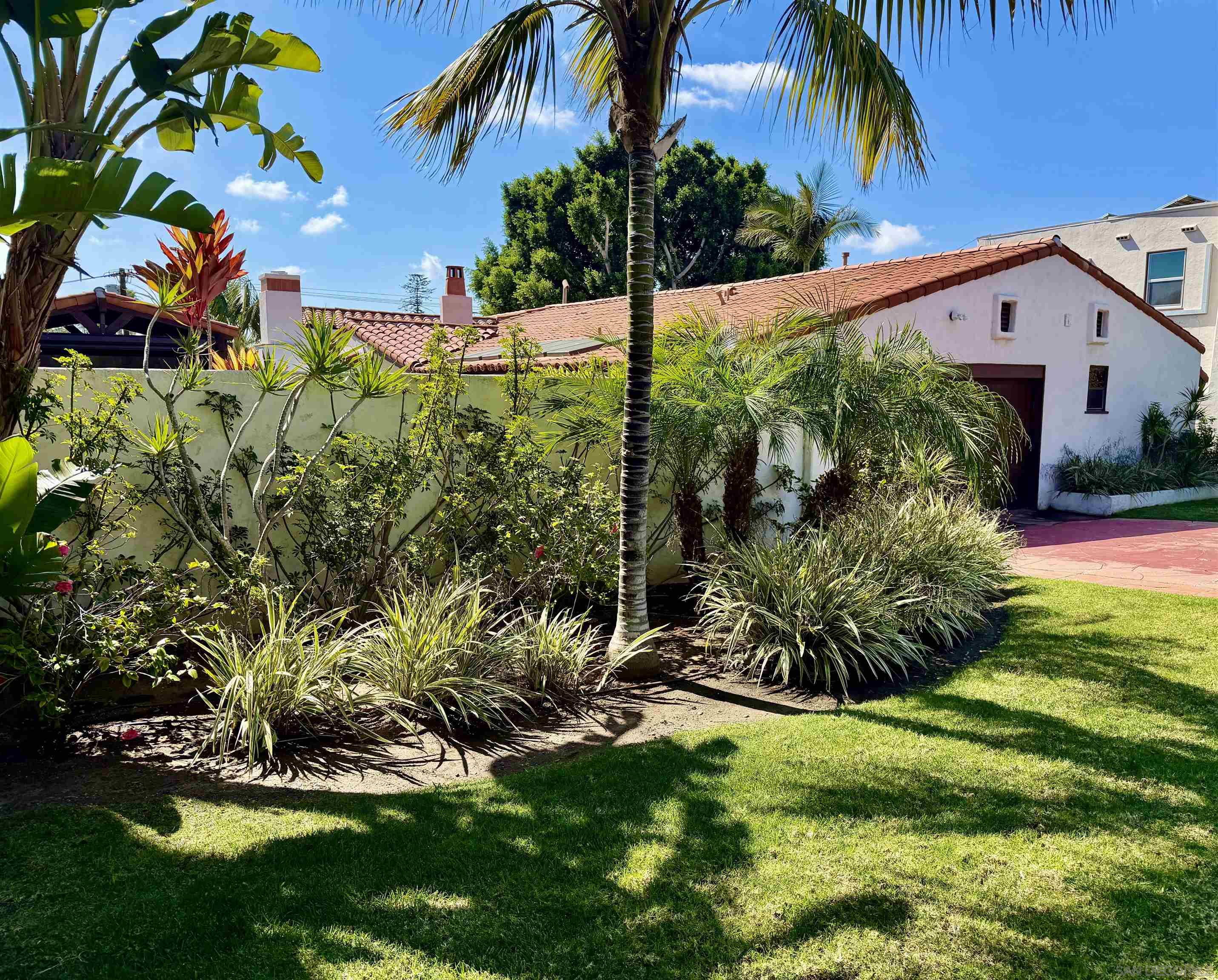 Detail Gallery Image 3 of 66 For 4253  Alder Drive, San Diego,  CA 92116 - 3 Beds | 3/1 Baths