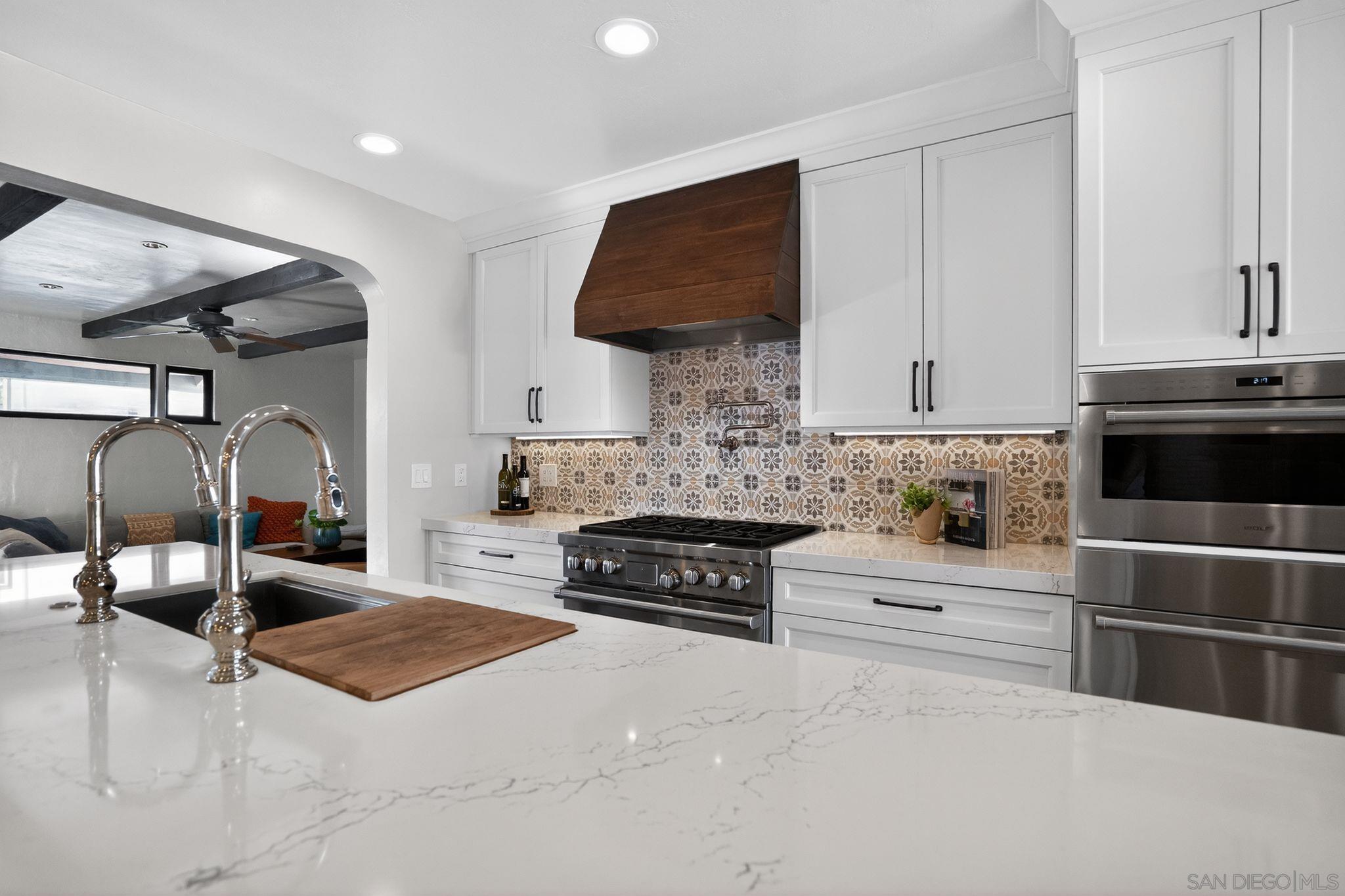 Detail Gallery Image 23 of 66 For 4253  Alder Drive, San Diego,  CA 92116 - 3 Beds | 3/1 Baths