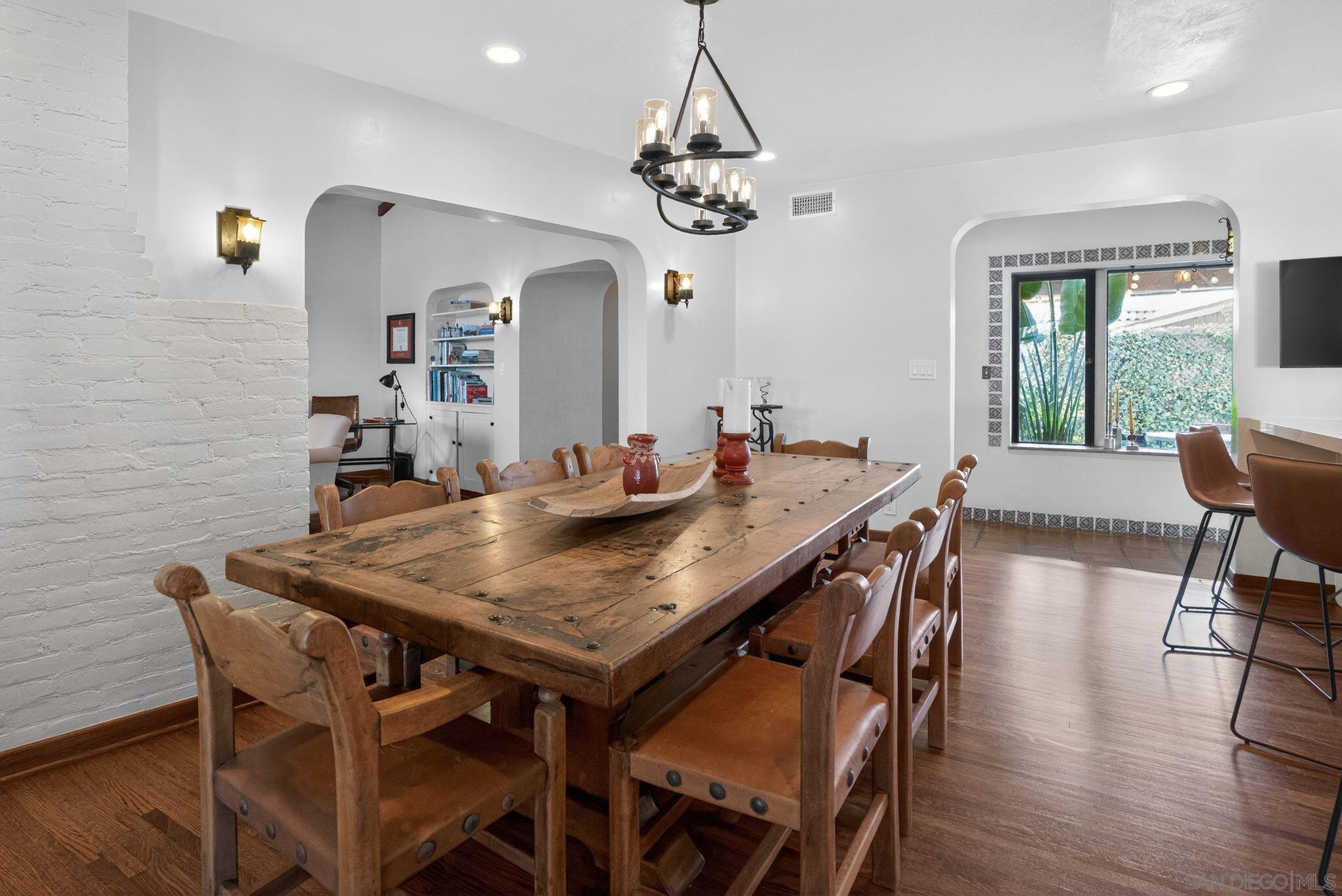 Detail Gallery Image 28 of 66 For 4253  Alder Drive, San Diego,  CA 92116 - 3 Beds | 3/1 Baths