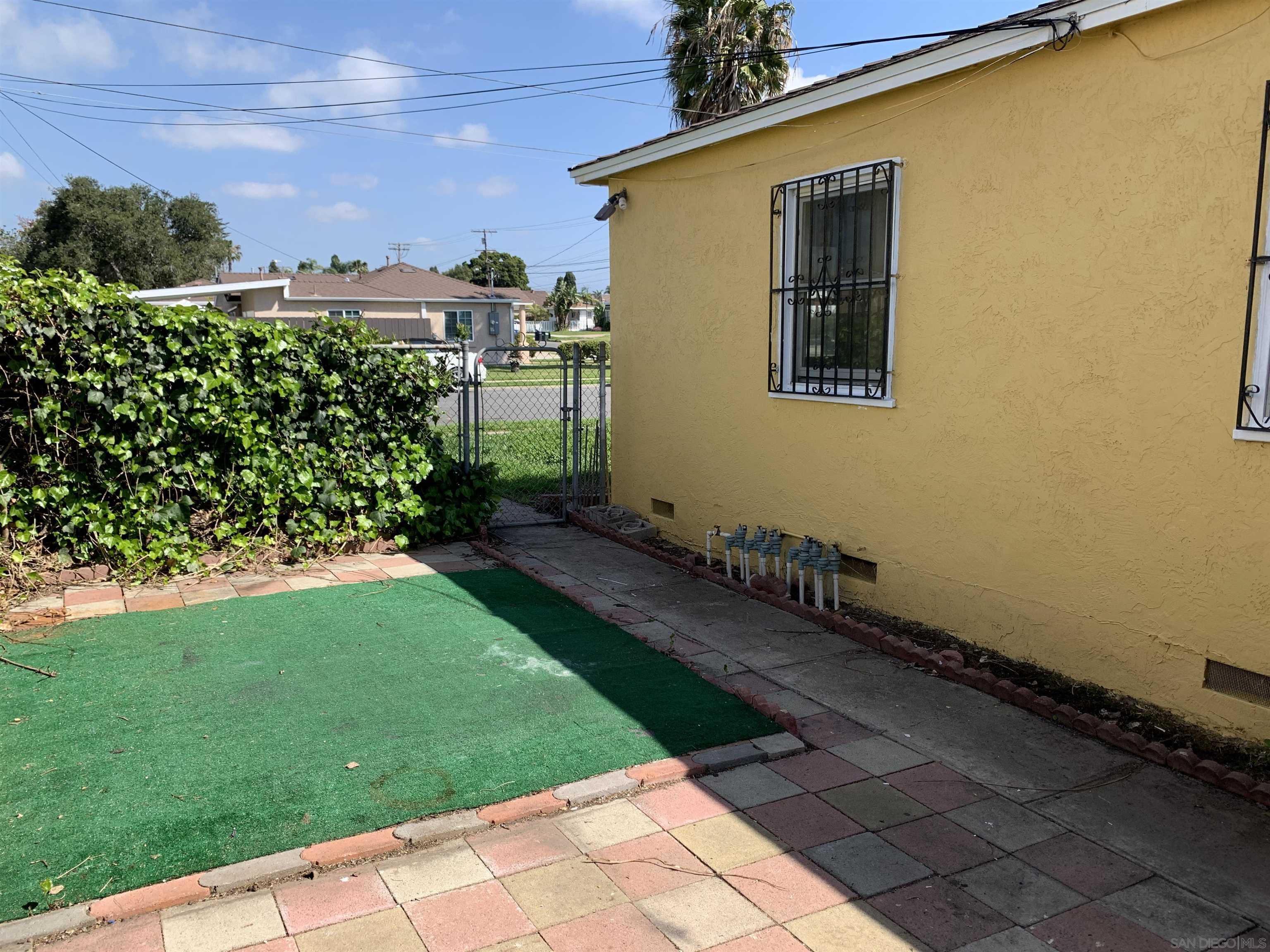 Detail Gallery Image 22 of 23 For 445  J St, Chula Vista,  CA 91910 - 3 Beds | 1 Baths