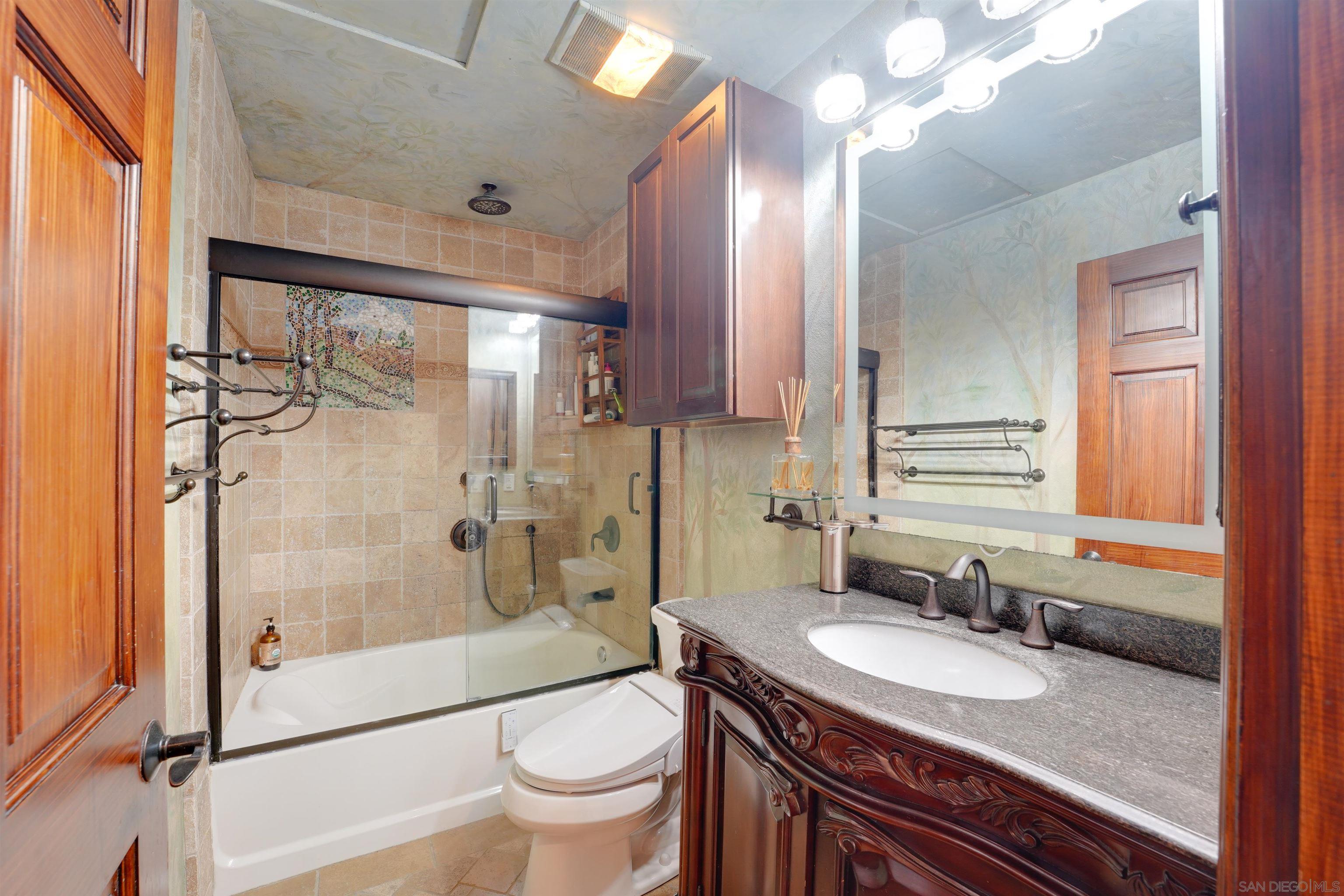 Detail Gallery Image 12 of 18 For 8490  via Sonoma  #11,  La Jolla,  CA 92037 - 2 Beds | 1 Baths