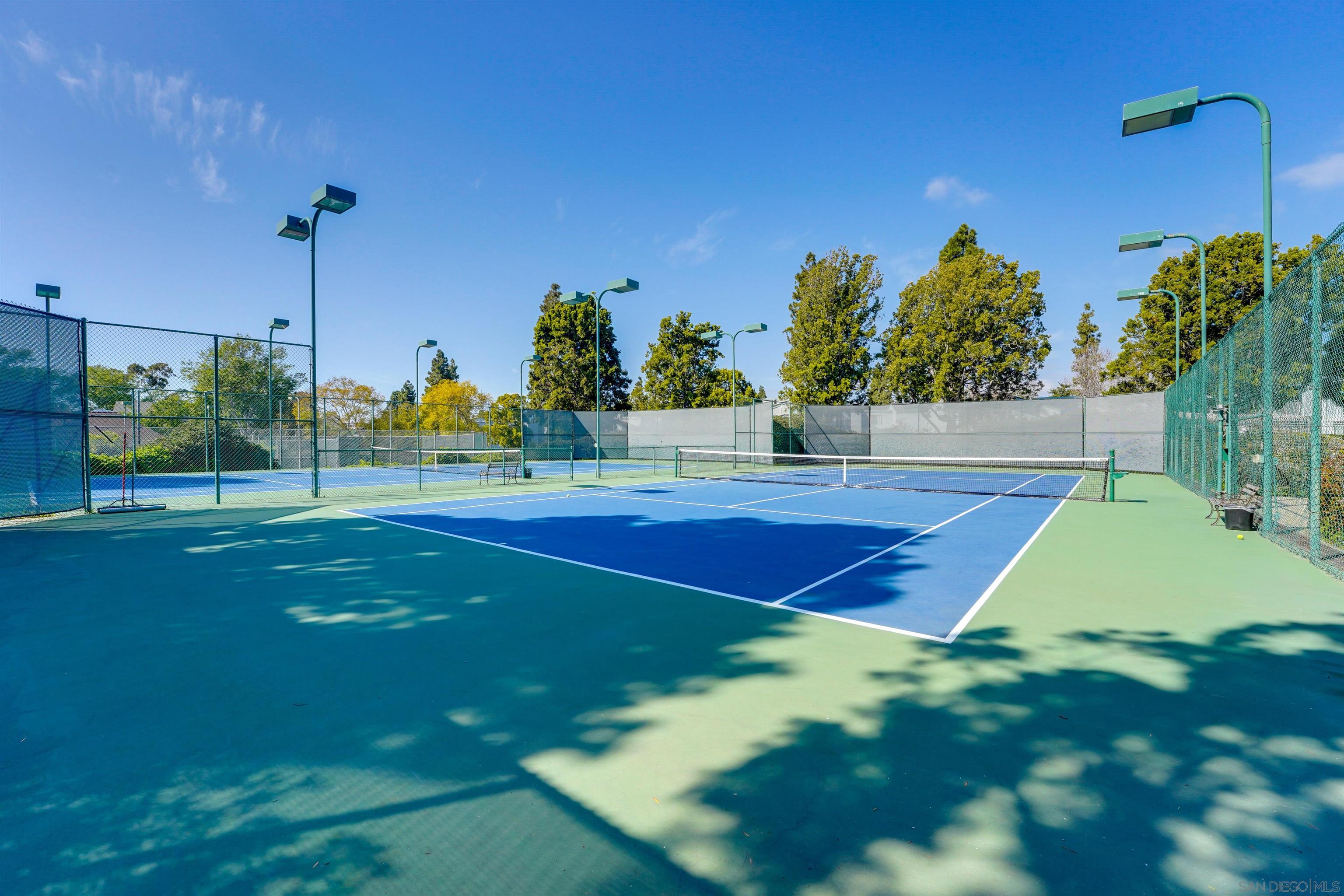 Detail Gallery Image 16 of 18 For 8490  via Sonoma  #11,  La Jolla,  CA 92037 - 2 Beds | 1 Baths