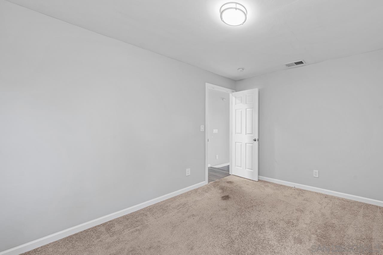 Detail Gallery Image 19 of 30 For 1395 S Somermont Dr., El Cajon,  CA 92021 - 4 Beds | 3 Baths