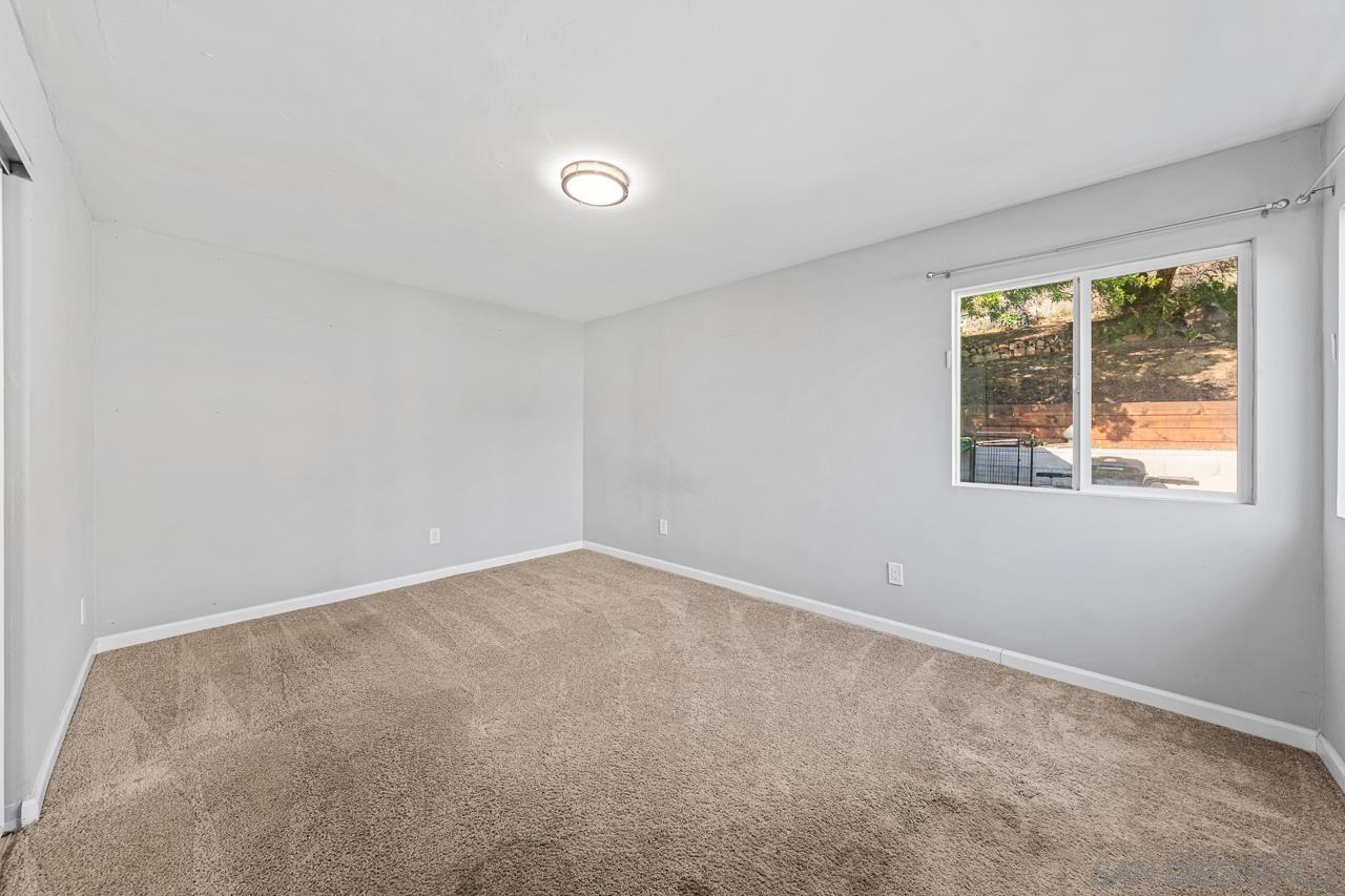 Detail Gallery Image 21 of 30 For 1395 S Somermont Dr., El Cajon,  CA 92021 - 4 Beds | 3 Baths