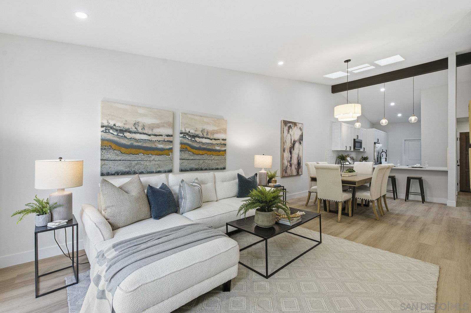 Detail Gallery Image 3 of 39 For 18023  Avenida Alozdra, San Diego,  CA 92128 - 2 Beds | 2 Baths