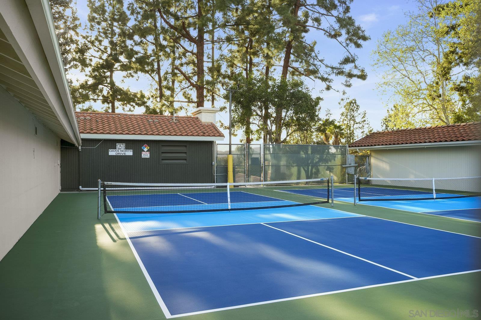 Detail Gallery Image 36 of 39 For 18023  Avenida Alozdra, San Diego,  CA 92128 - 2 Beds | 2 Baths