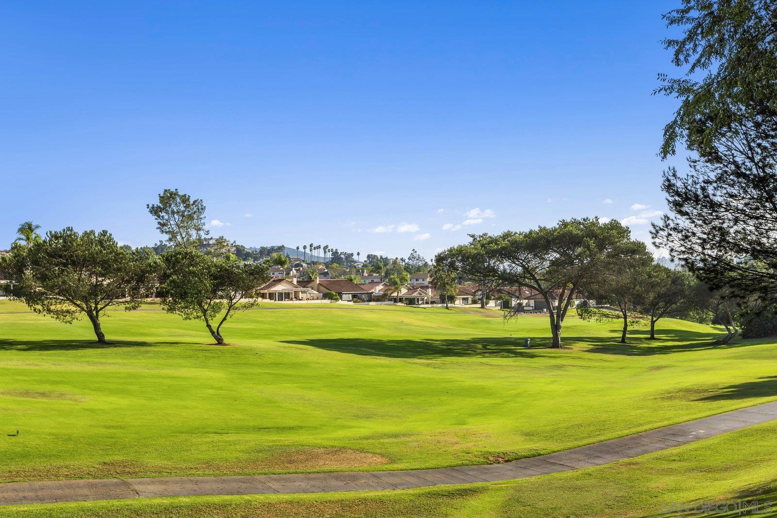 Detail Gallery Image 38 of 39 For 18023  Avenida Alozdra, San Diego,  CA 92128 - 2 Beds | 2 Baths