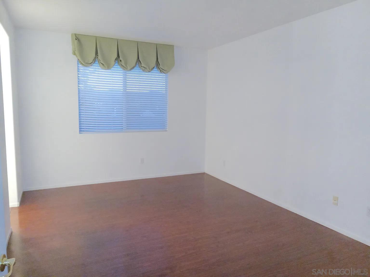 Detail Gallery Image 14 of 26 For 905  Glendora, Oceanside,  CA 92057 - 3 Beds | 2 Baths