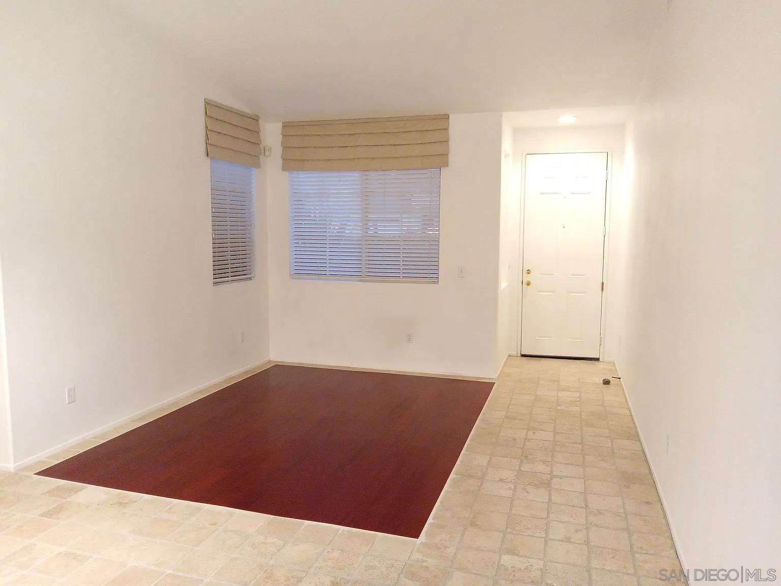 Detail Gallery Image 4 of 26 For 905  Glendora, Oceanside,  CA 92057 - 3 Beds | 2 Baths