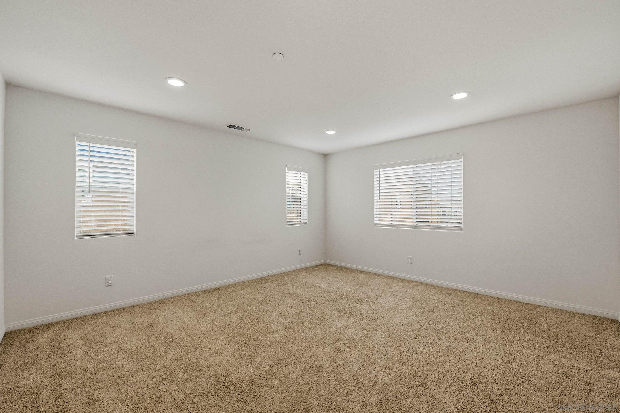 Detail Gallery Image 14 of 39 For 5429  Meridian Place, Bonsall,  CA 92003 - 4 Beds | 3 Baths