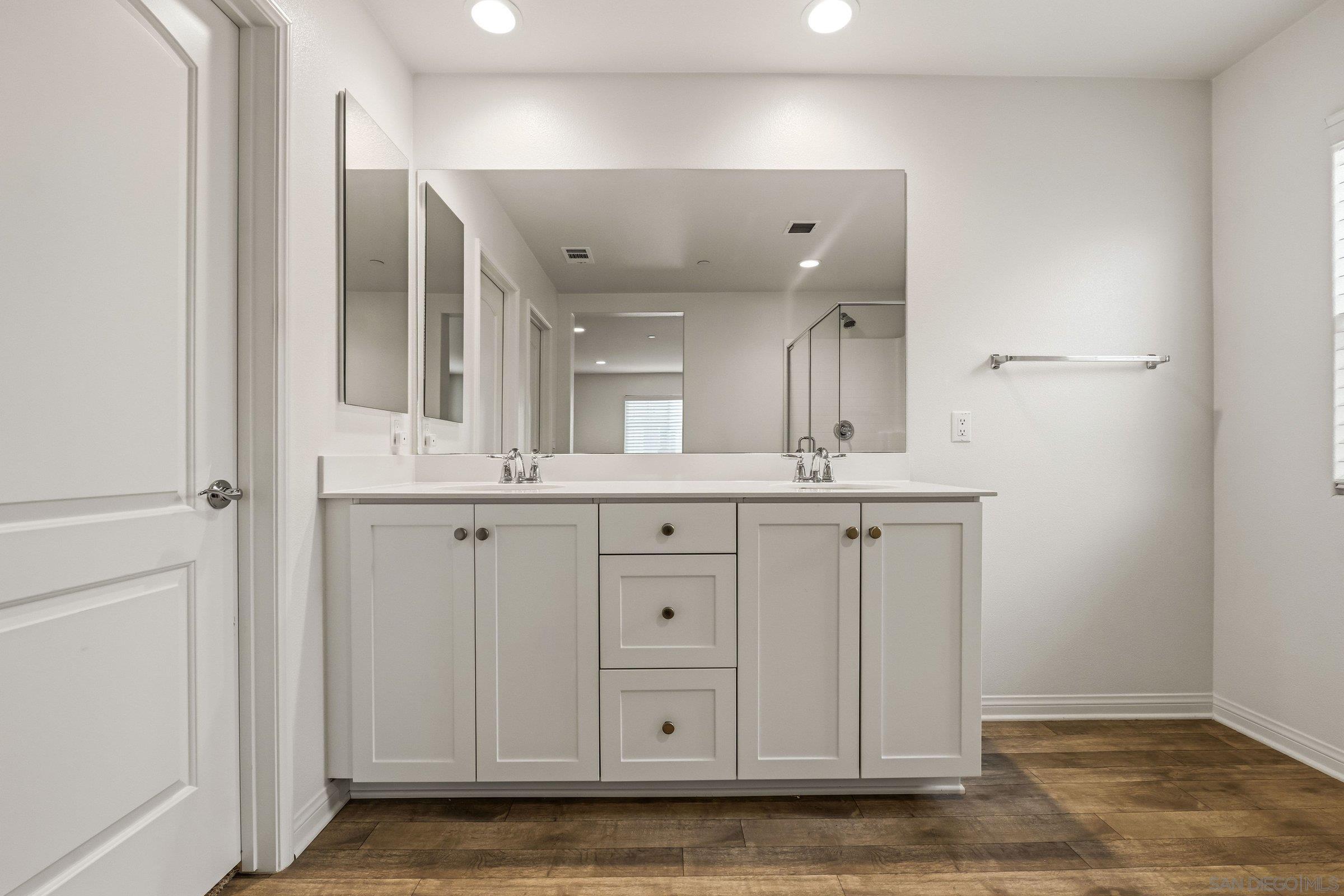 Detail Gallery Image 19 of 39 For 5429  Meridian Place, Bonsall,  CA 92003 - 4 Beds | 3 Baths