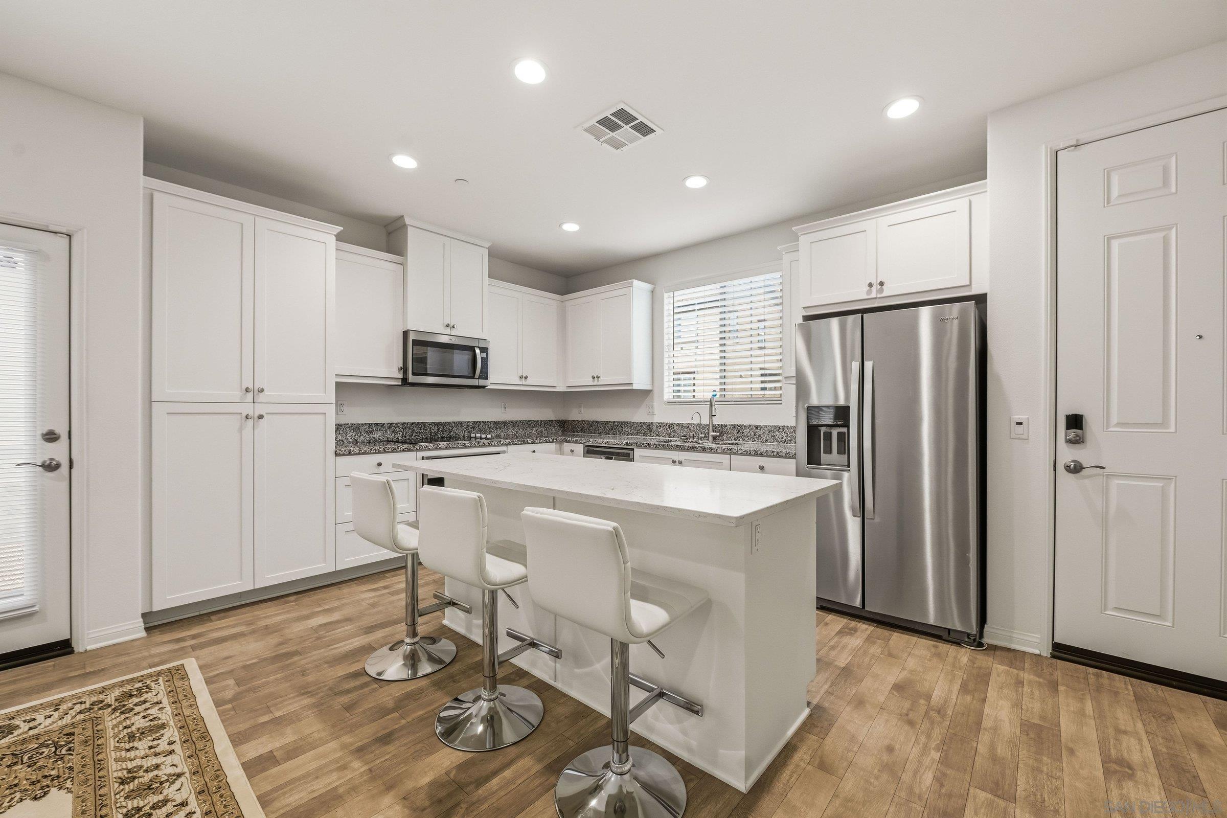 Detail Gallery Image 4 of 33 For 5429  Meridian Place, Bonsall,  CA 92003 - 4 Beds | 3 Baths