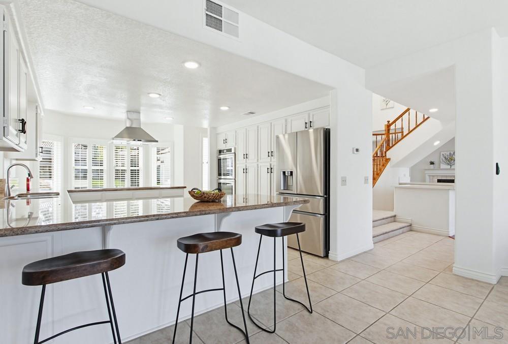 Detail Gallery Image 15 of 53 For 12316  Avenida Consentido, San Diego,  CA 92128 - 4 Beds | 2/1 Baths