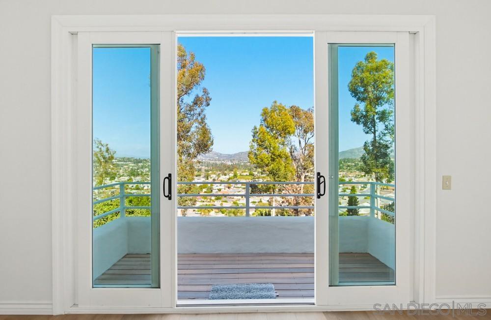 Detail Gallery Image 29 of 53 For 12316  Avenida Consentido, San Diego,  CA 92128 - 4 Beds | 2/1 Baths