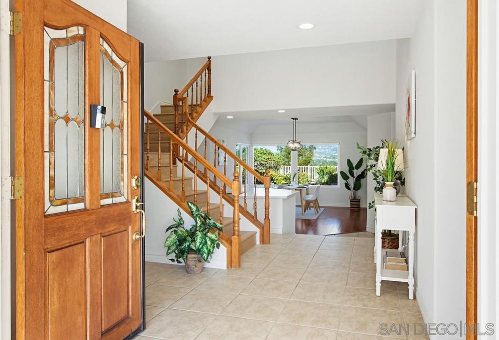 Detail Gallery Image 4 of 53 For 12316  Avenida Consentido, San Diego,  CA 92128 - 4 Beds | 2/1 Baths