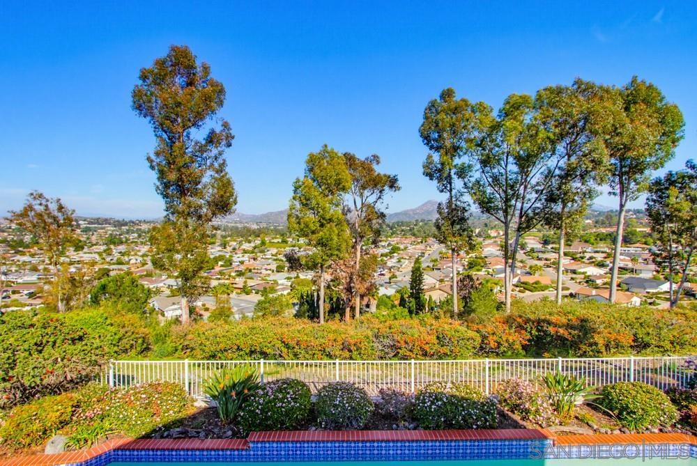 Detail Gallery Image 32 of 53 For 12316  Avenida Consentido, San Diego,  CA 92128 - 4 Beds | 2/1 Baths