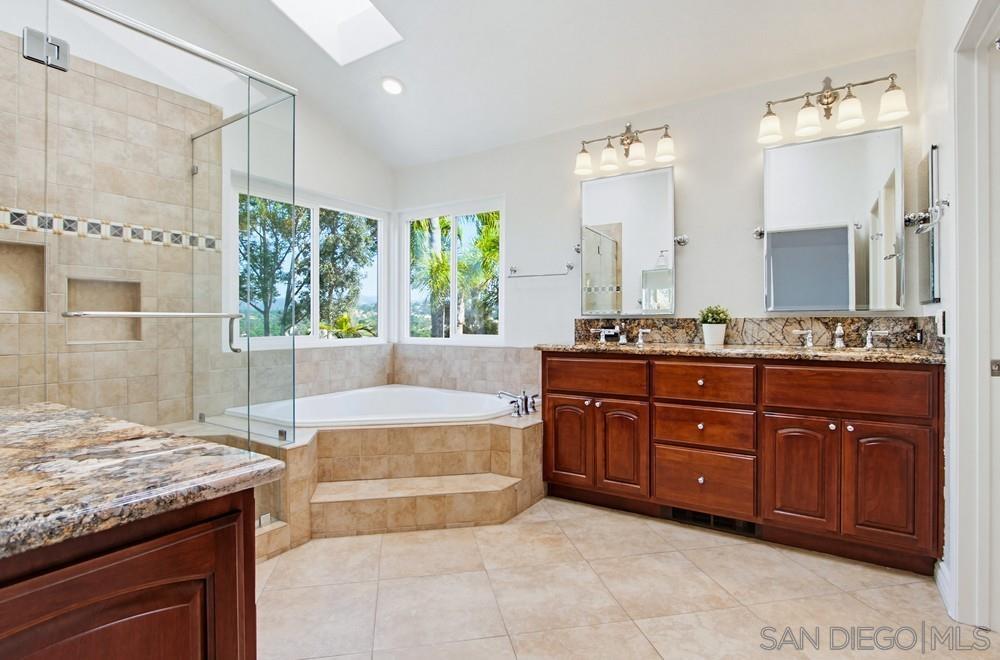 Detail Gallery Image 33 of 53 For 12316  Avenida Consentido, San Diego,  CA 92128 - 4 Beds | 2/1 Baths
