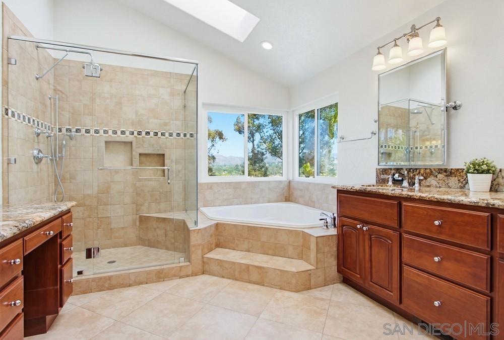 Detail Gallery Image 34 of 53 For 12316  Avenida Consentido, San Diego,  CA 92128 - 4 Beds | 2/1 Baths