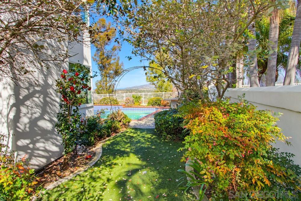 Detail Gallery Image 47 of 53 For 12316  Avenida Consentido, San Diego,  CA 92128 - 4 Beds | 2/1 Baths