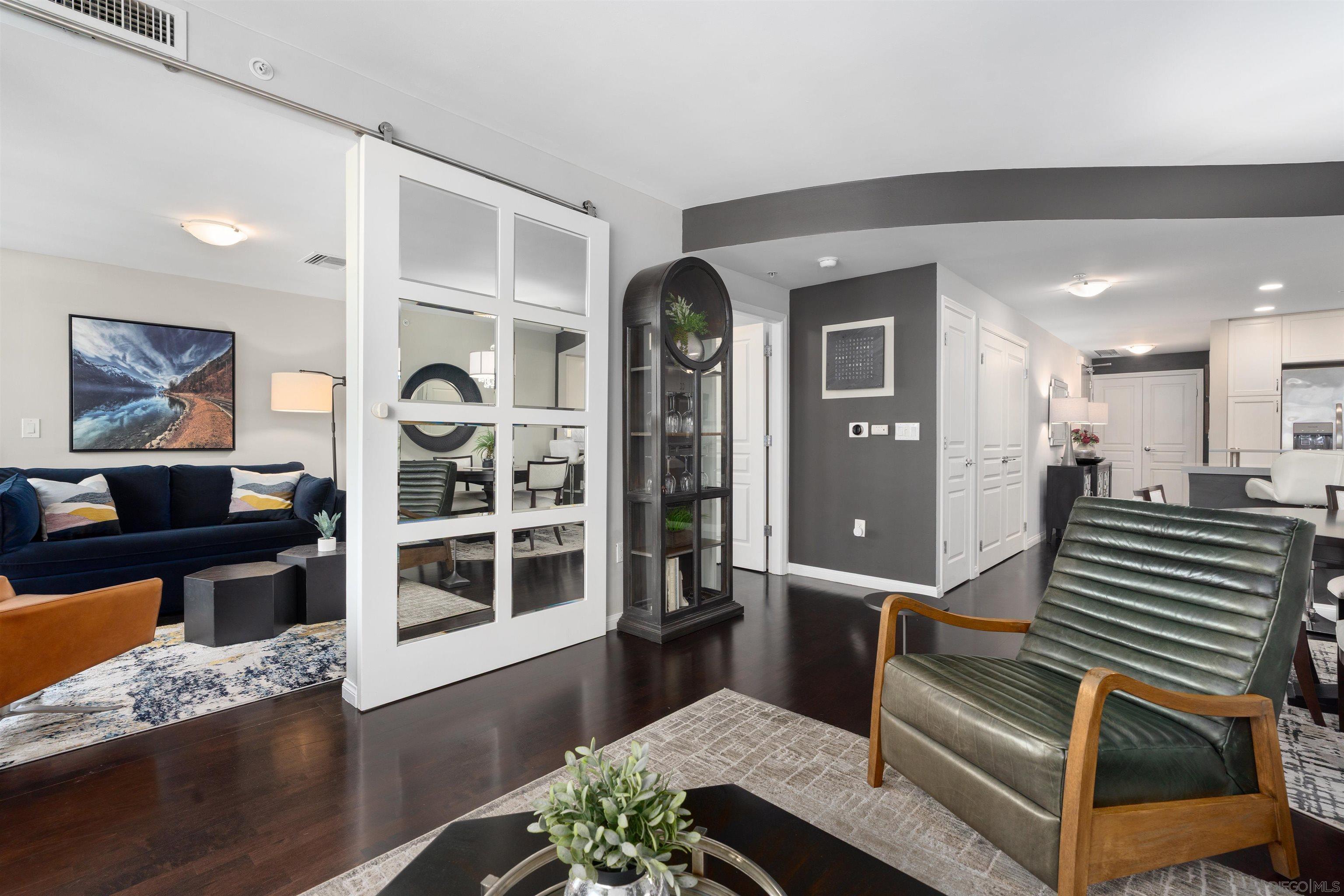 Detail Gallery Image 15 of 59 For 555  Front St.  #1501,  San Diego,  CA 92101 - 2 Beds | 2 Baths