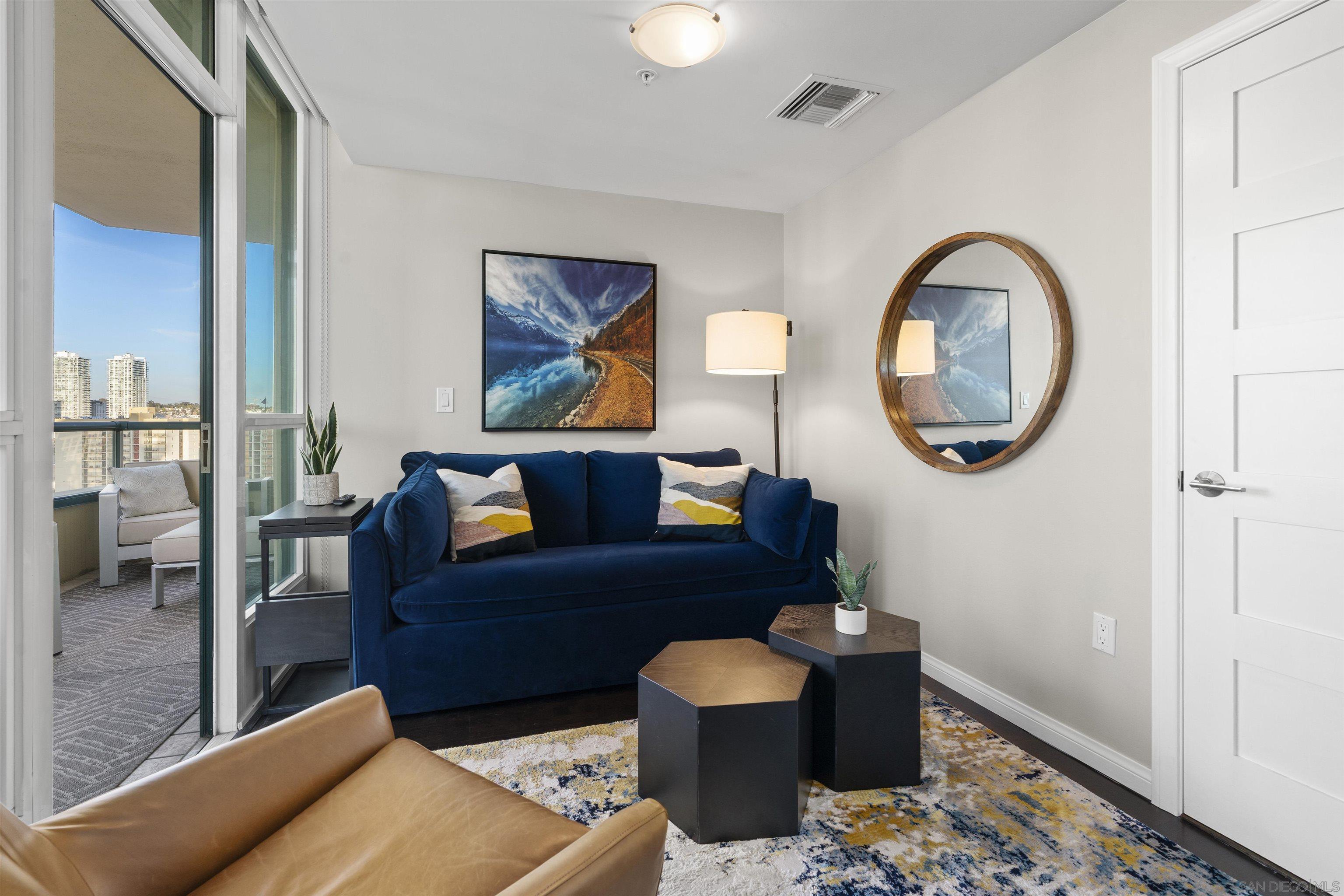 Detail Gallery Image 17 of 59 For 555  Front St.  #1501,  San Diego,  CA 92101 - 2 Beds | 2 Baths