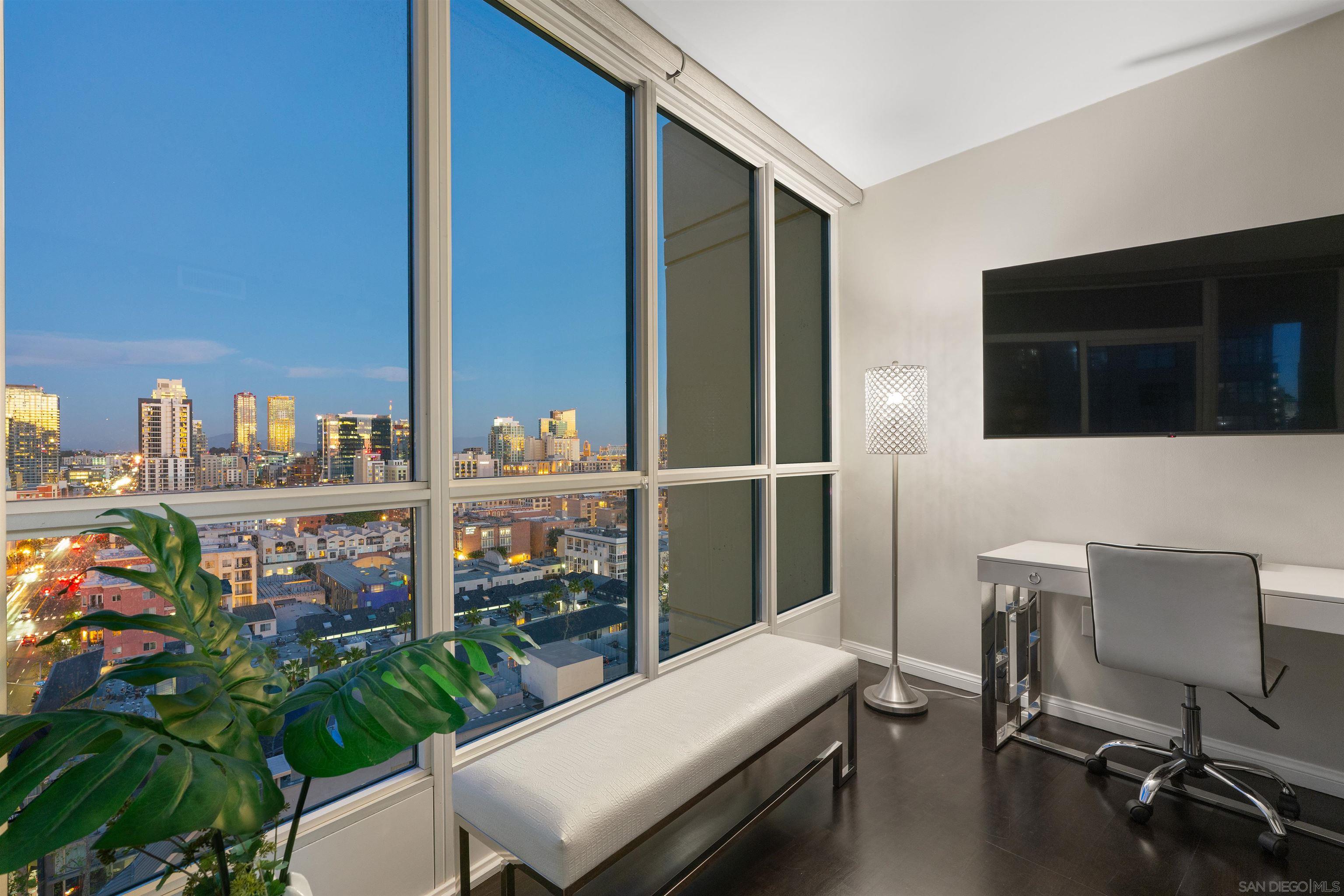 Detail Gallery Image 28 of 59 For 555  Front St.  #1501,  San Diego,  CA 92101 - 2 Beds | 2 Baths