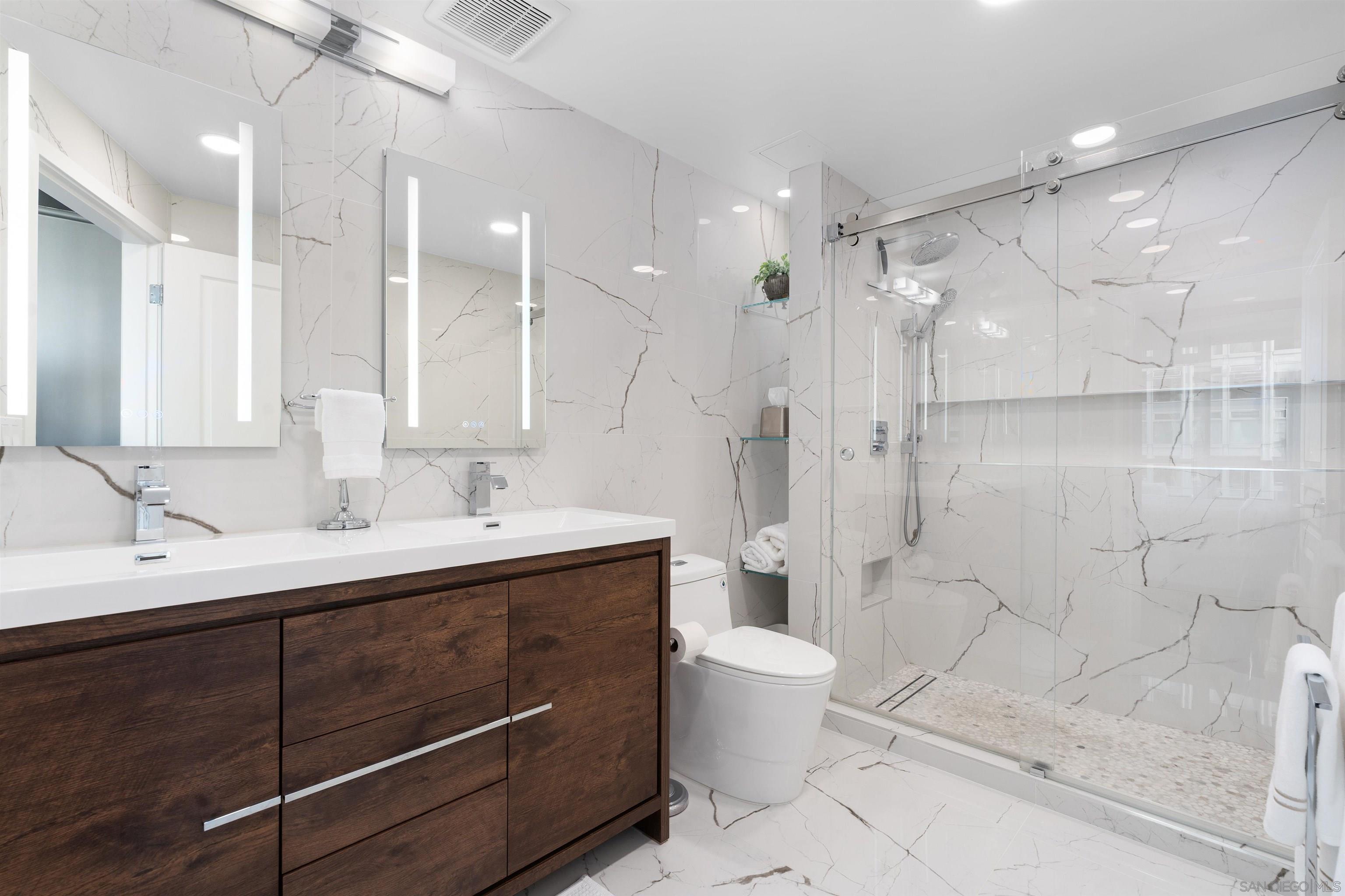 Detail Gallery Image 31 of 59 For 555  Front St.  #1501,  San Diego,  CA 92101 - 2 Beds | 2 Baths