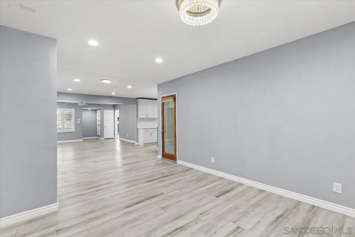 Detail Gallery Image 13 of 43 For 7216  Pearson St, La Mesa,  CA 91941 - 4 Beds | 2/1 Baths