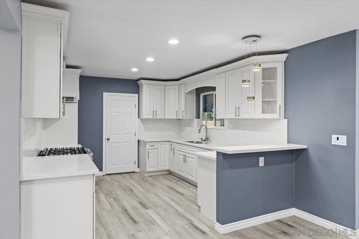 Detail Gallery Image 5 of 43 For 7216  Pearson St, La Mesa,  CA 91941 - 4 Beds | 2/1 Baths