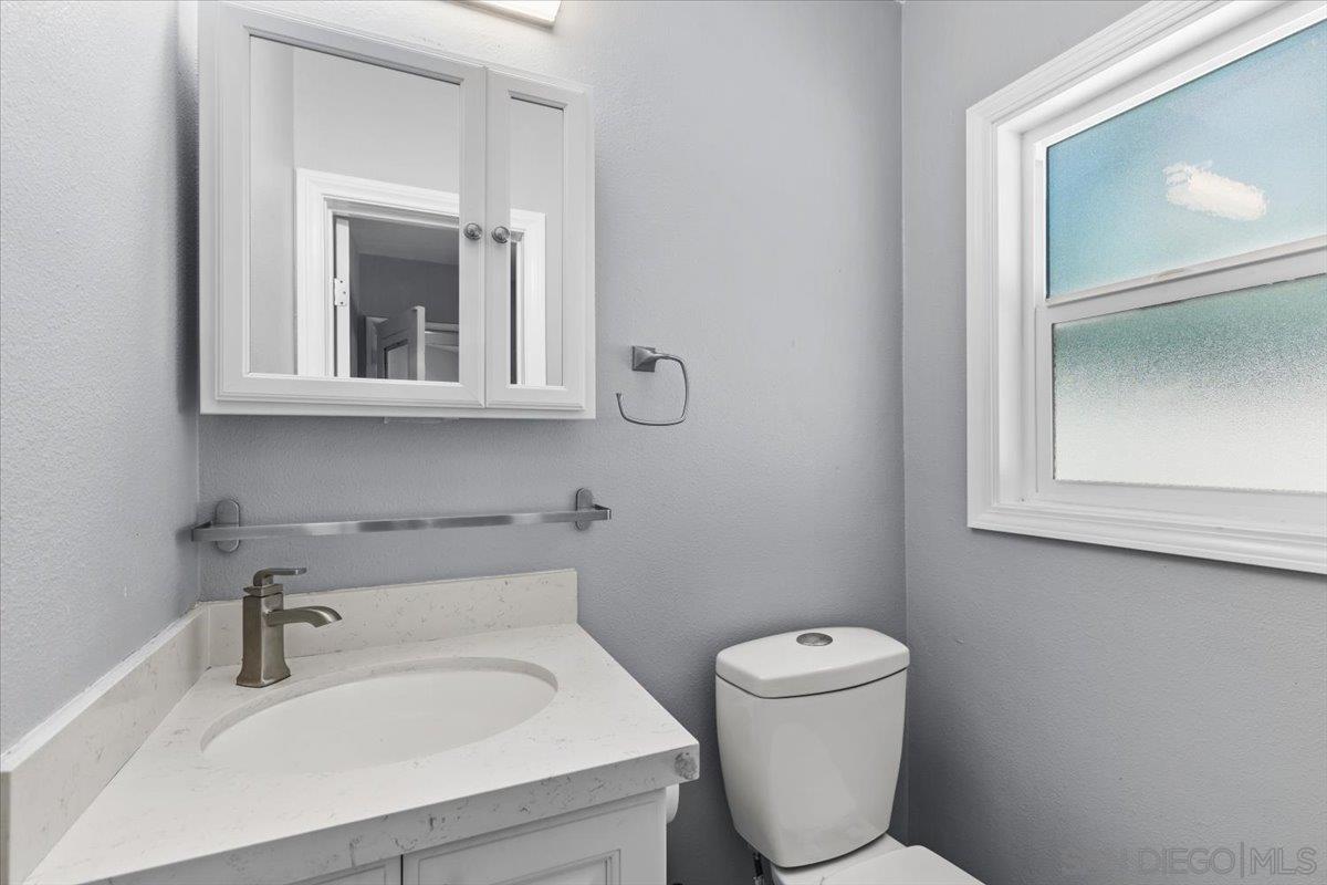 Detail Gallery Image 9 of 43 For 7216  Pearson St, La Mesa,  CA 91941 - 4 Beds | 2/1 Baths