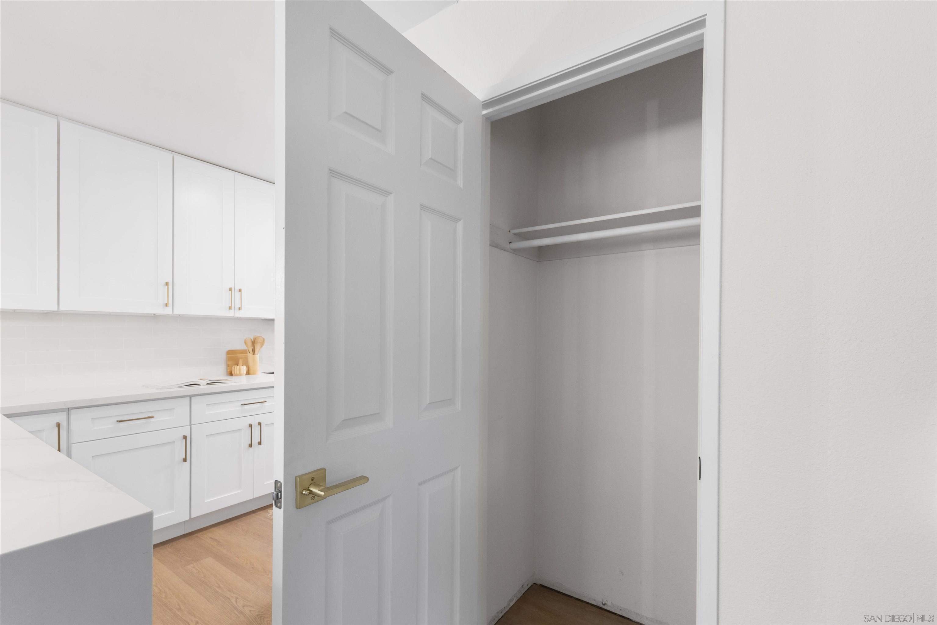 Detail Gallery Image 17 of 21 For 5878  Mission Center  a,  San Diego,  CA 92123 - 2 Beds | 2/1 Baths