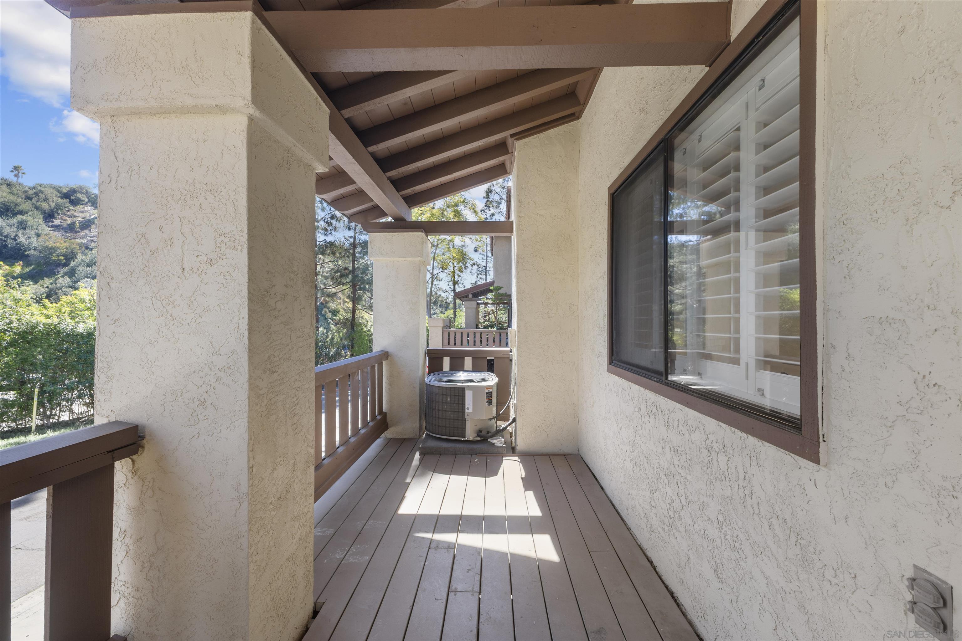 Detail Gallery Image 18 of 21 For 5878  Mission Center  a,  San Diego,  CA 92123 - 2 Beds | 2/1 Baths