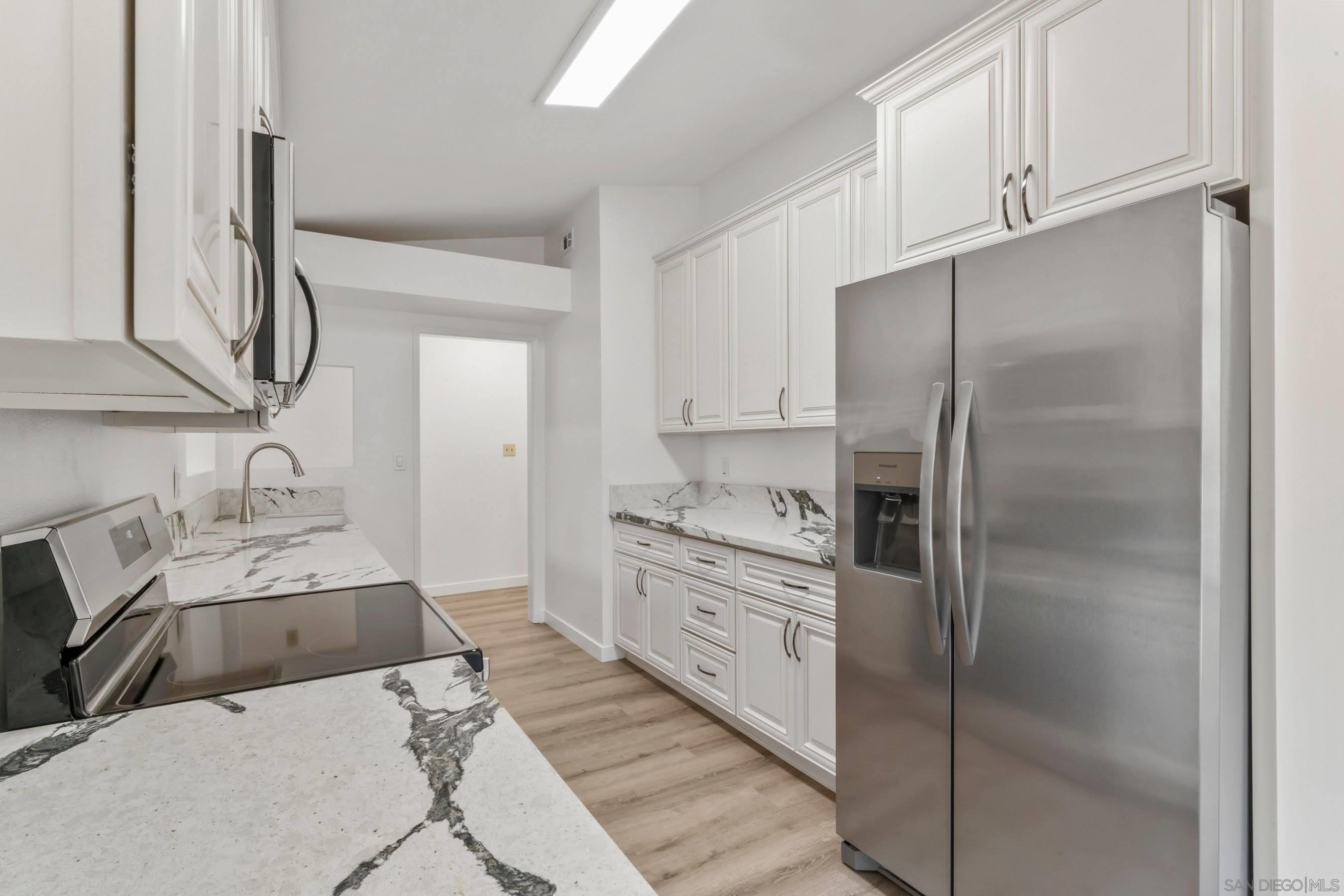 Detail Gallery Image 2 of 23 For 2663  Tonto Way, San Diego,  CA 92117 - 5 Beds | 2 Baths