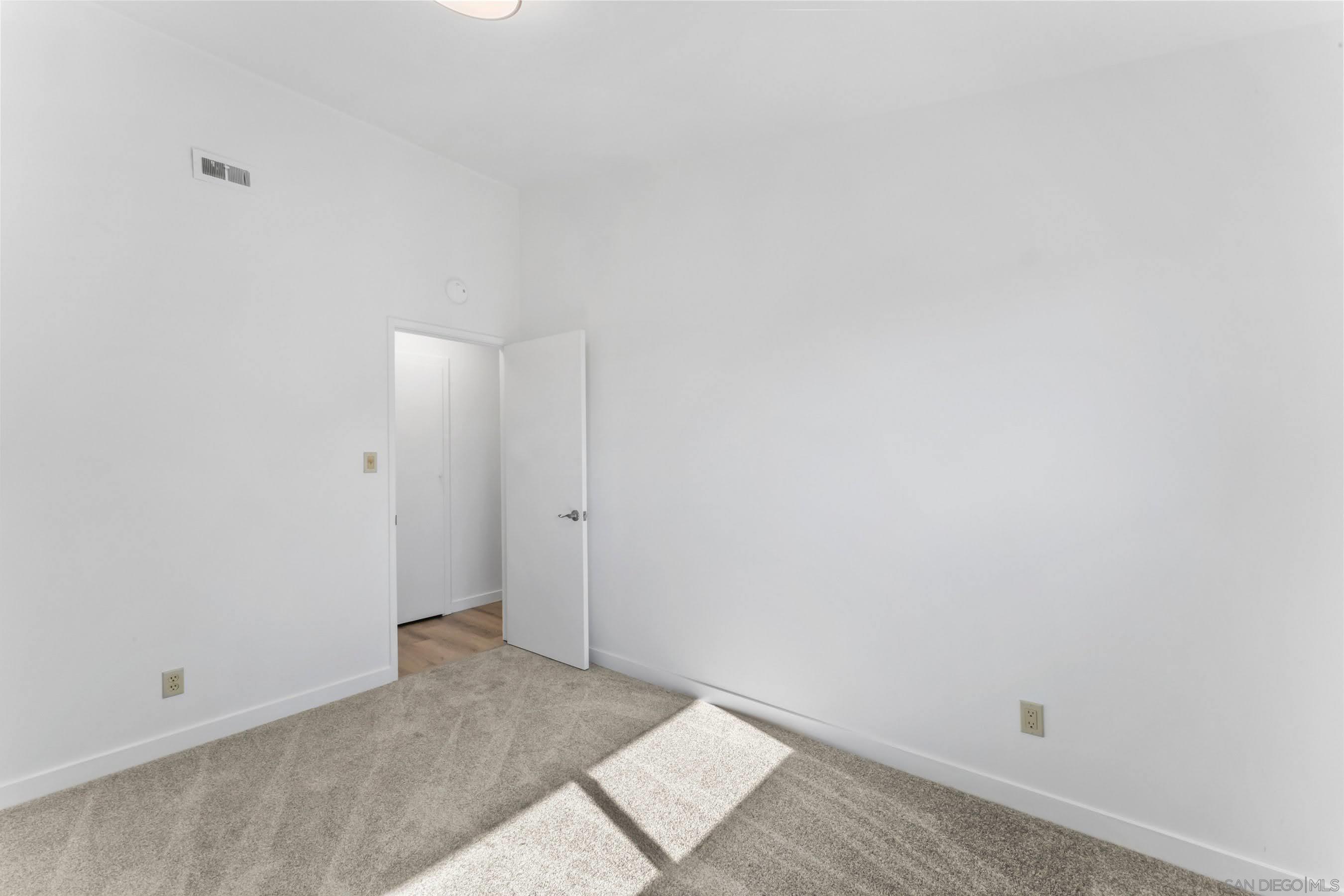 Detail Gallery Image 17 of 21 For 2663  Tonto Way, San Diego,  CA 92117 - 5 Beds | 2 Baths