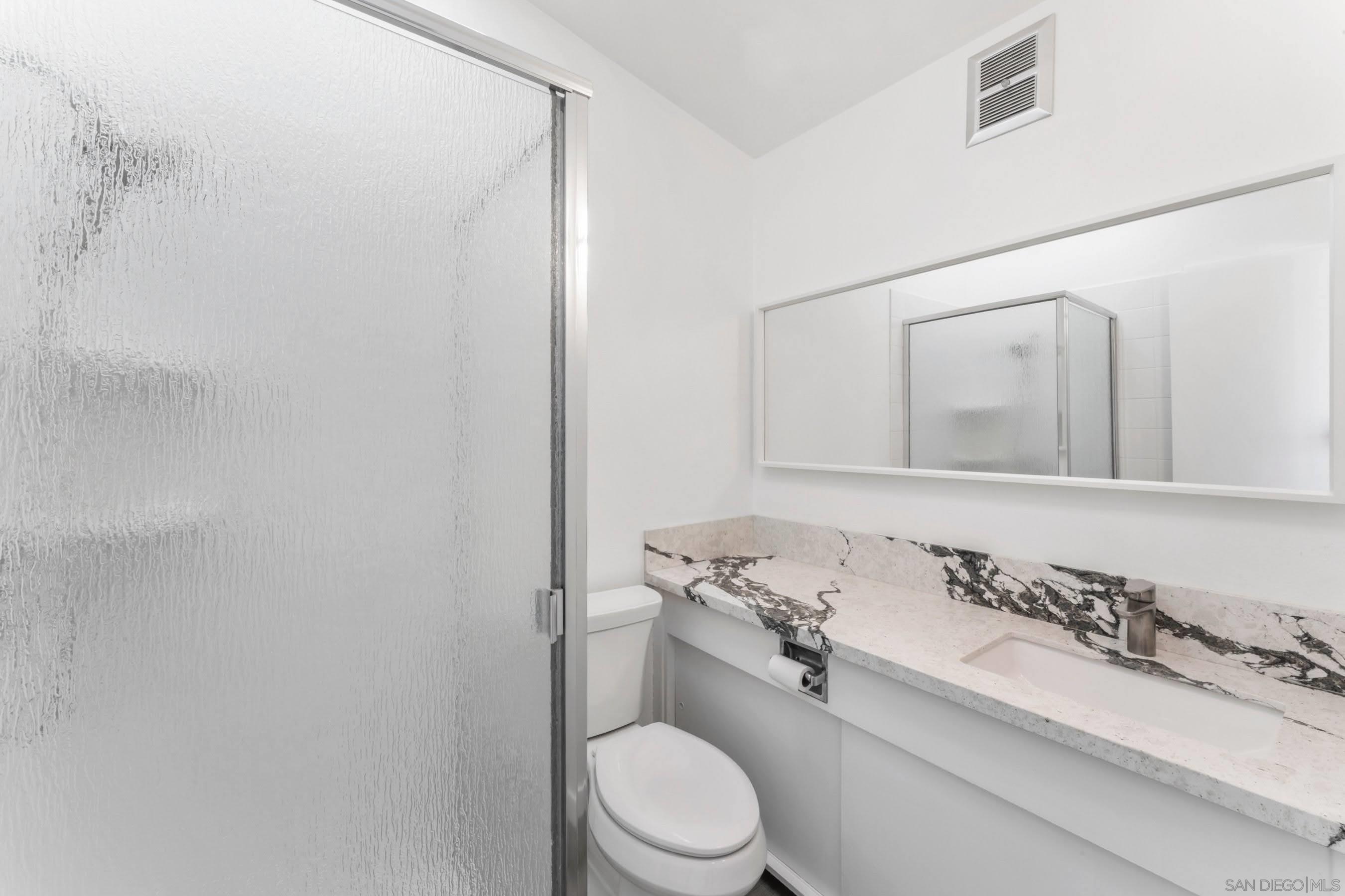 Detail Gallery Image 8 of 21 For 2663  Tonto Way, San Diego,  CA 92117 - 5 Beds | 2 Baths