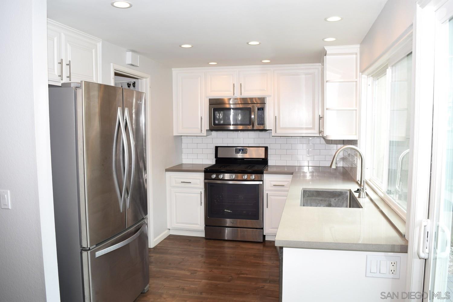 Detail Gallery Image 5 of 17 For 2714  Caminito Verdugo, Del Mar,  CA 92014 - 3 Beds | 2/1 Baths