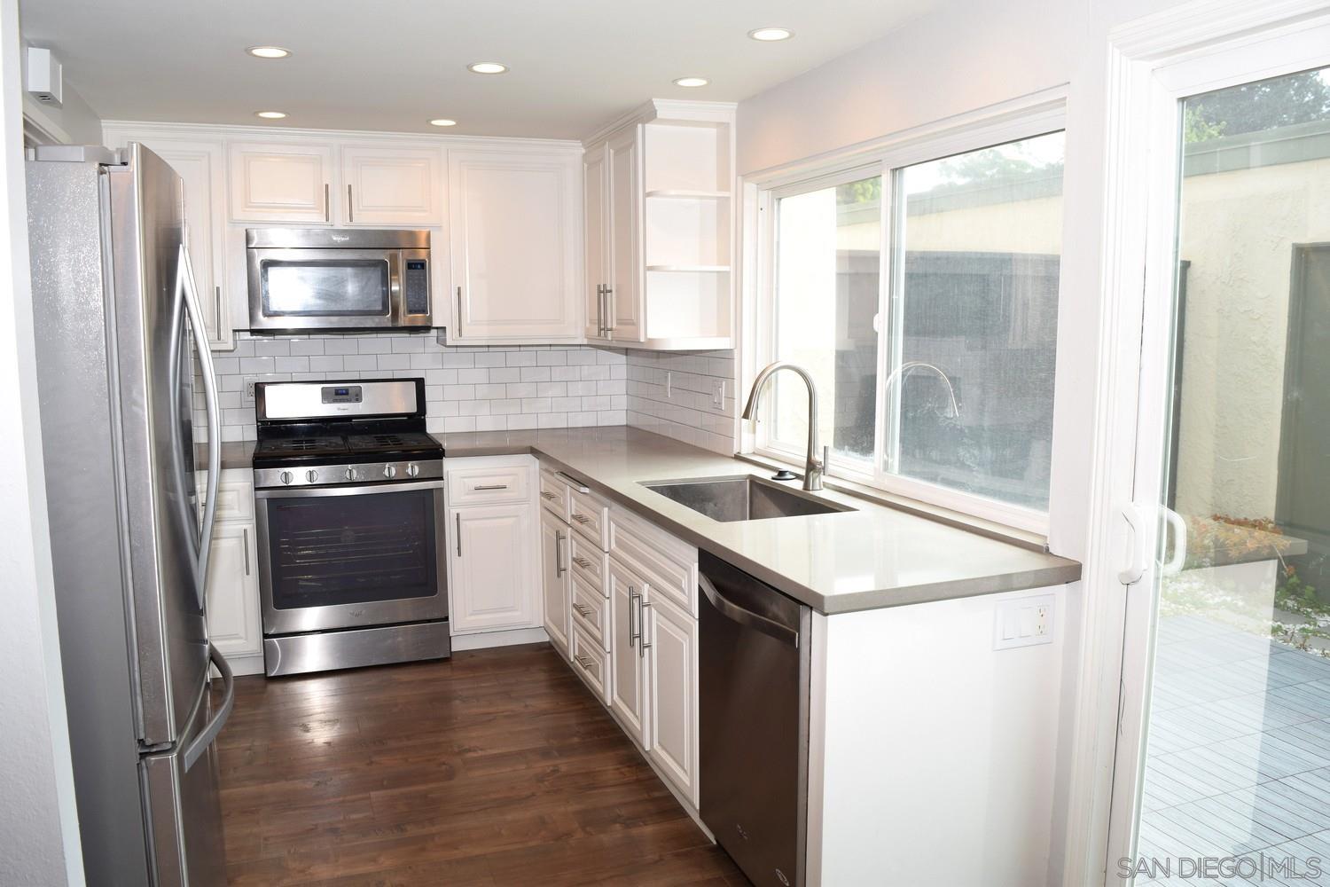 Detail Gallery Image 6 of 17 For 2714  Caminito Verdugo, Del Mar,  CA 92014 - 3 Beds | 2/1 Baths