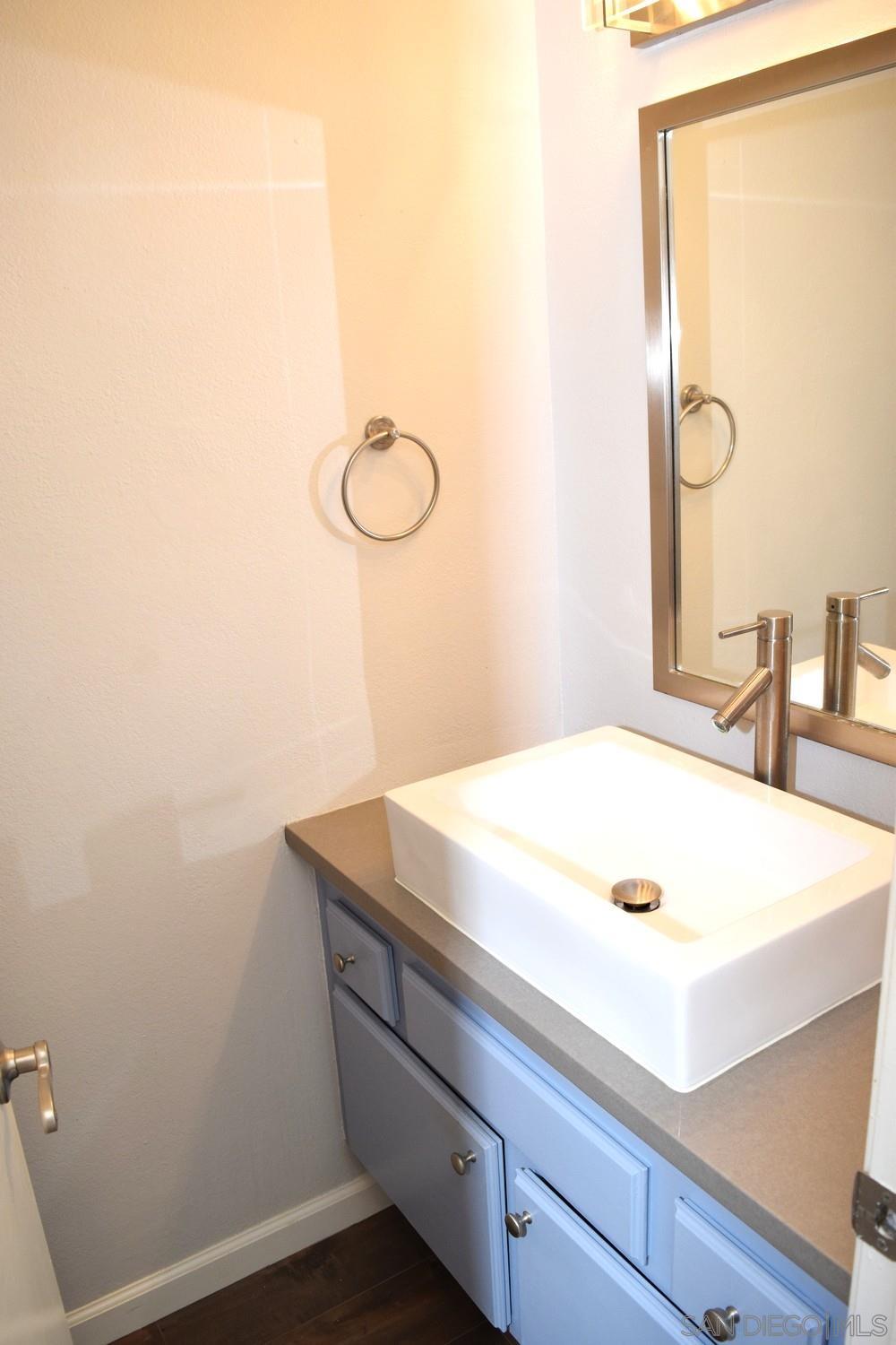 Detail Gallery Image 8 of 17 For 2714  Caminito Verdugo, Del Mar,  CA 92014 - 3 Beds | 2/1 Baths