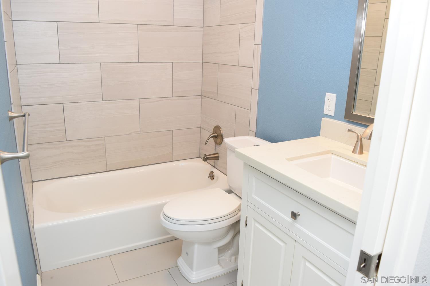 Detail Gallery Image 9 of 17 For 2714  Caminito Verdugo, Del Mar,  CA 92014 - 3 Beds | 2/1 Baths