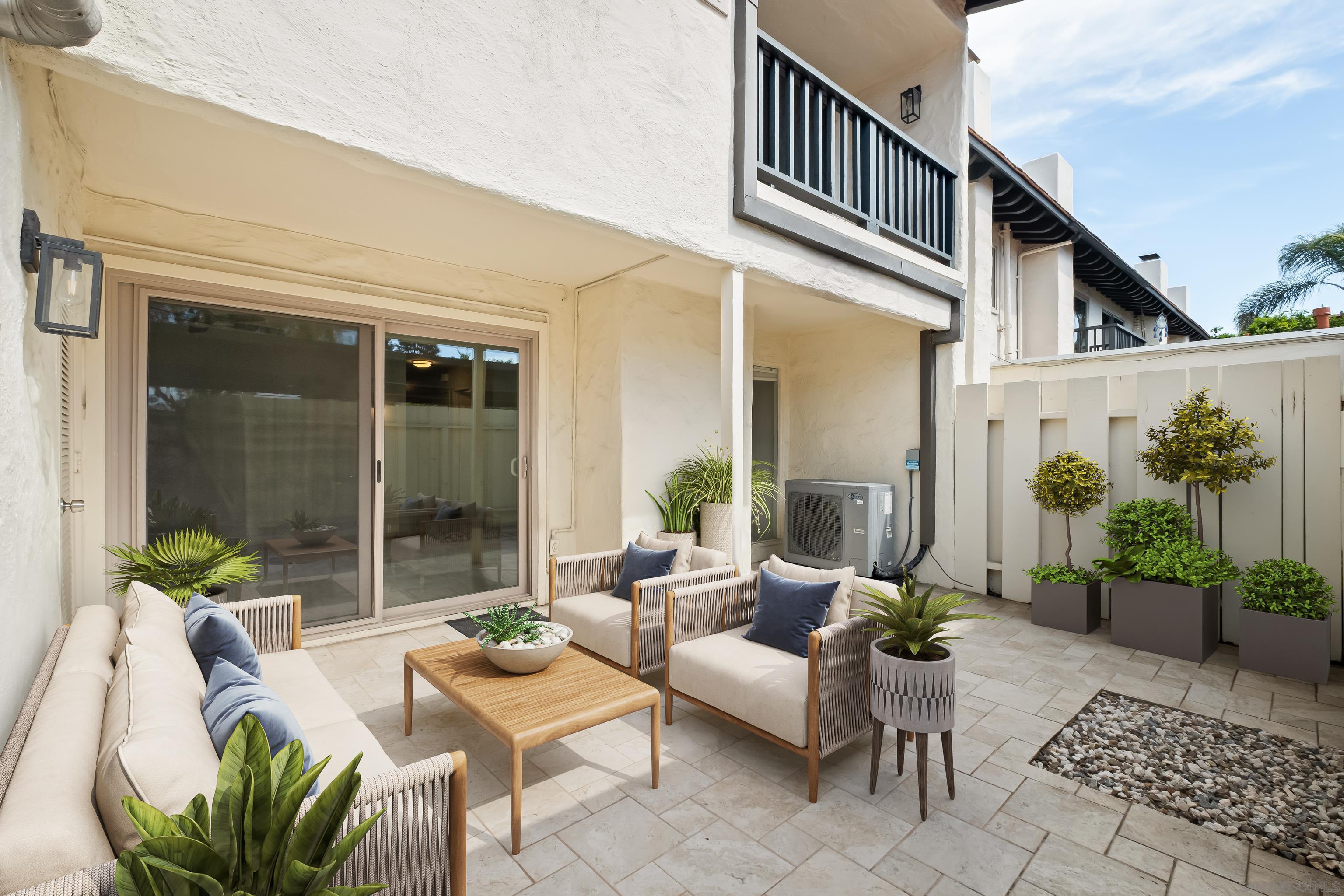 Detail Gallery Image 15 of 58 For 3281  Loma Riviera Drive, San Diego,  CA 92110 - 4 Beds | 2/1 Baths