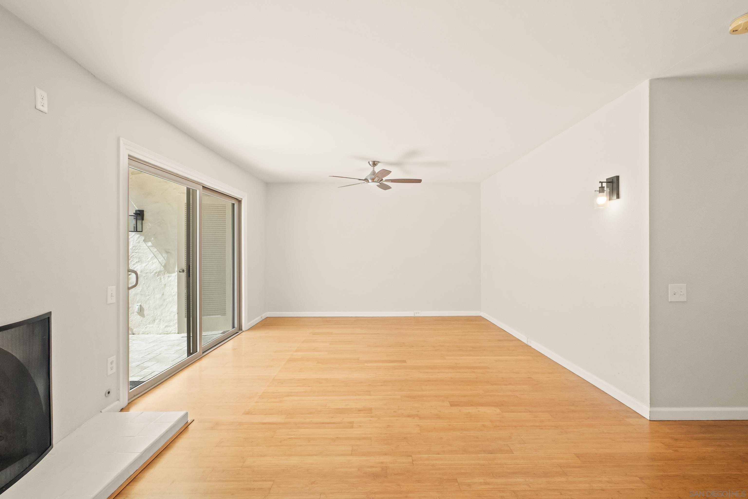 Detail Gallery Image 4 of 58 For 3281  Loma Riviera Drive, San Diego,  CA 92110 - 4 Beds | 2/1 Baths