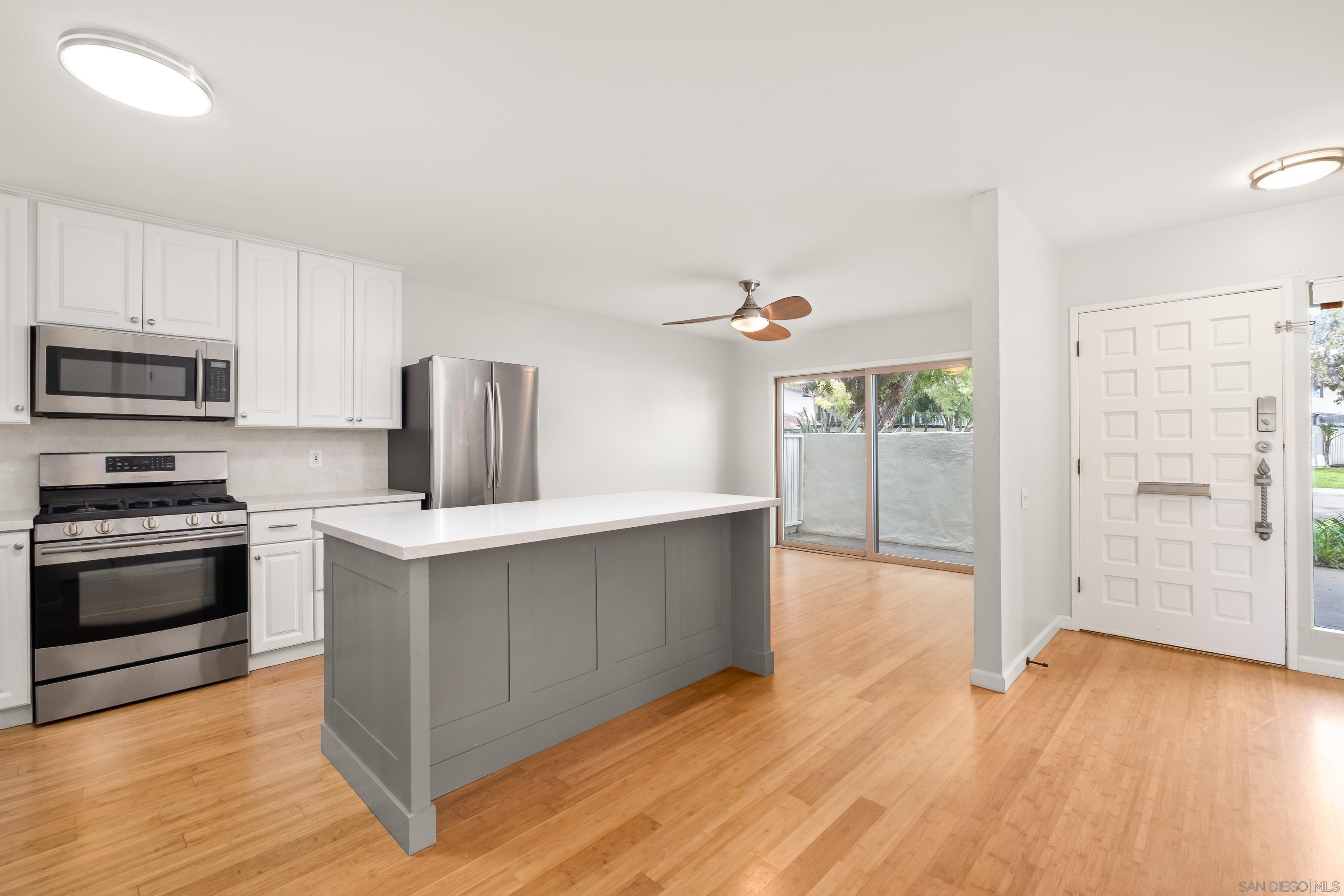 Detail Gallery Image 7 of 58 For 3281  Loma Riviera Drive, San Diego,  CA 92110 - 4 Beds | 2/1 Baths