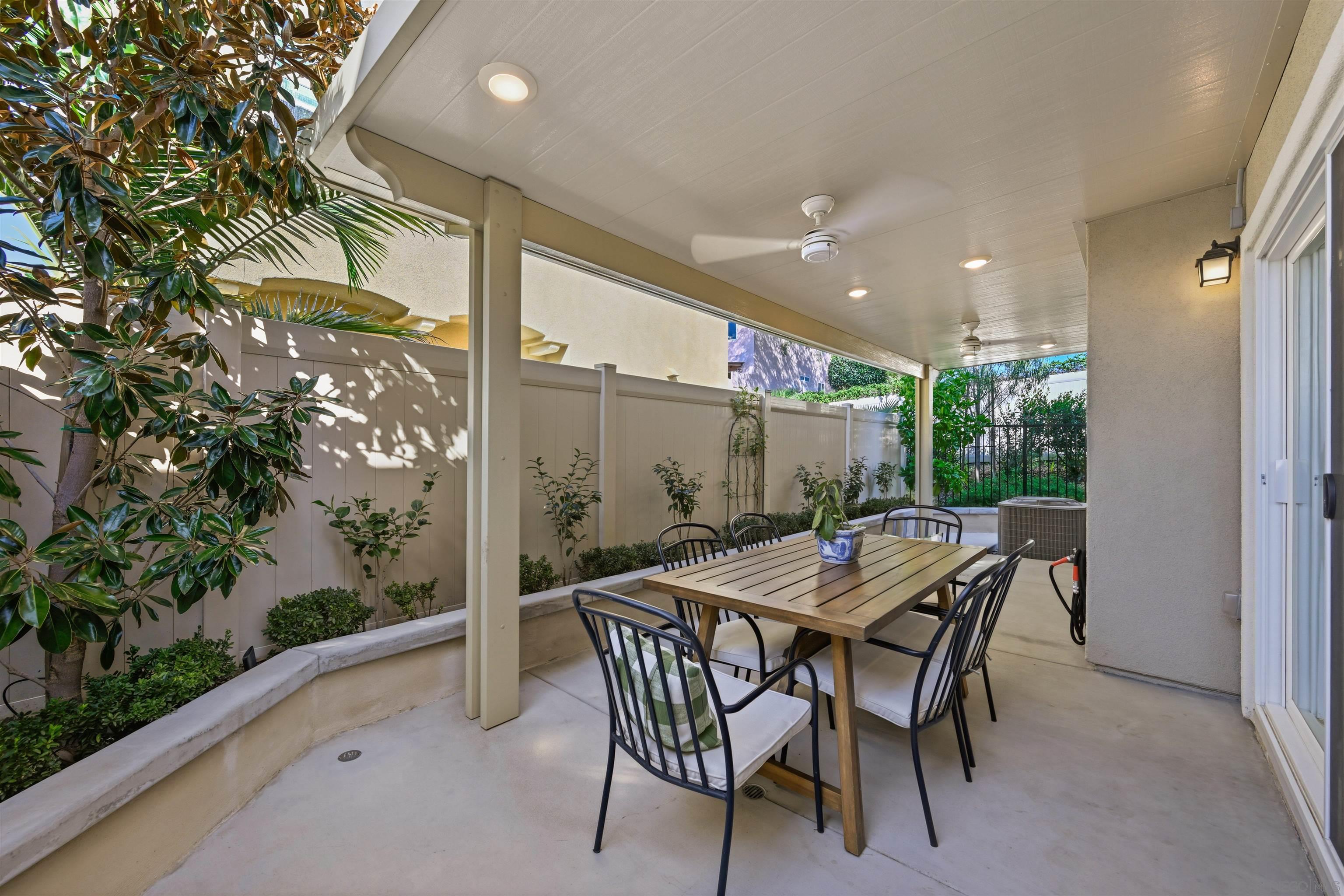 Detail Gallery Image 21 of 24 For 5616  Daybreak Way, Bonsall,  CA 92003 - 4 Beds | 2/1 Baths