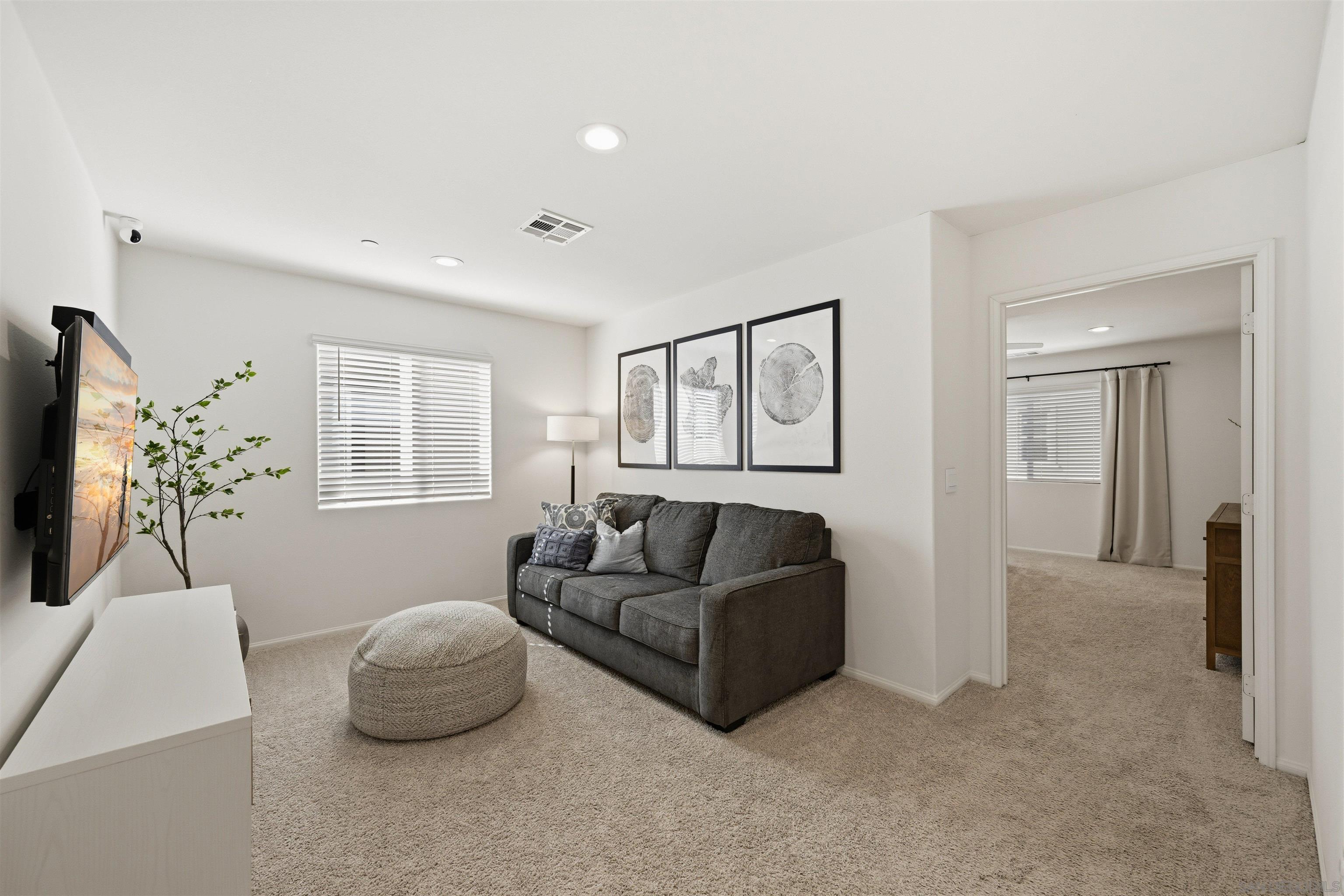 Detail Gallery Image 8 of 24 For 5616  Daybreak Way, Bonsall,  CA 92003 - 4 Beds | 2/1 Baths