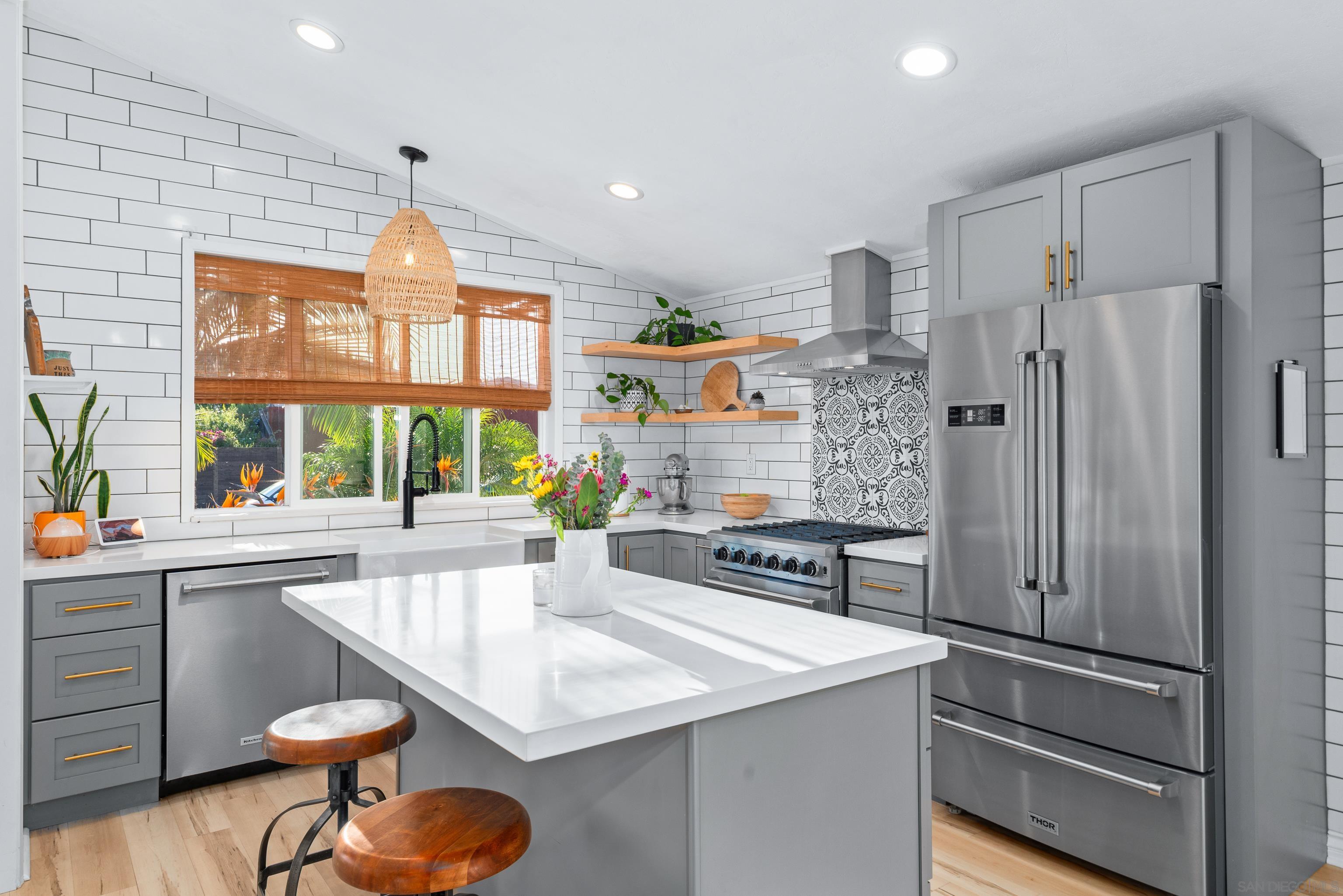 Detail Gallery Image 9 of 36 For 2779  Amulet Street, San Diego,  CA 92123 - 4 Beds | 3 Baths